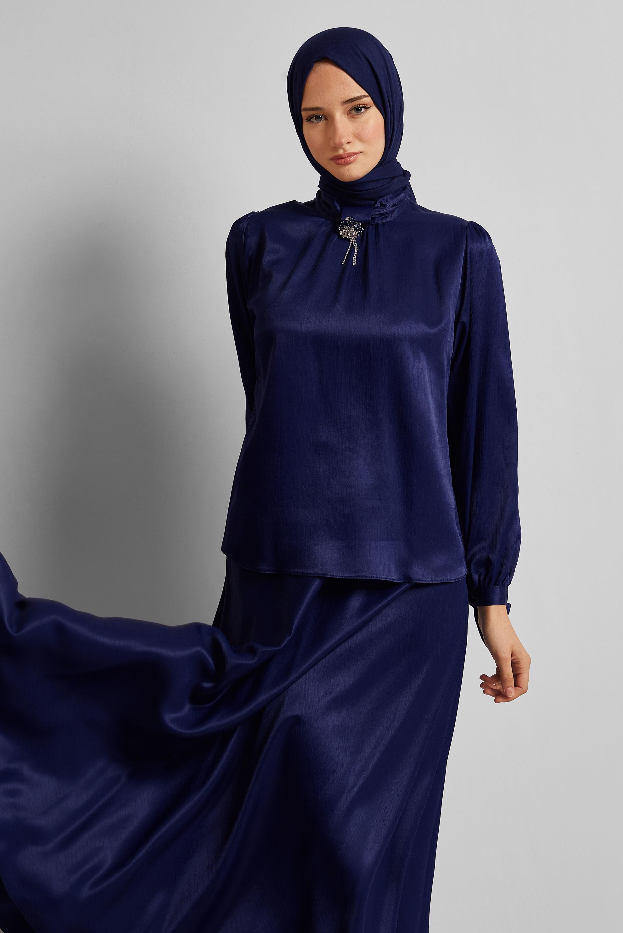 Vêtements hijab BLEU MARINE COMBINAISON JUPE CEINTURÉE EN SATIN 45706