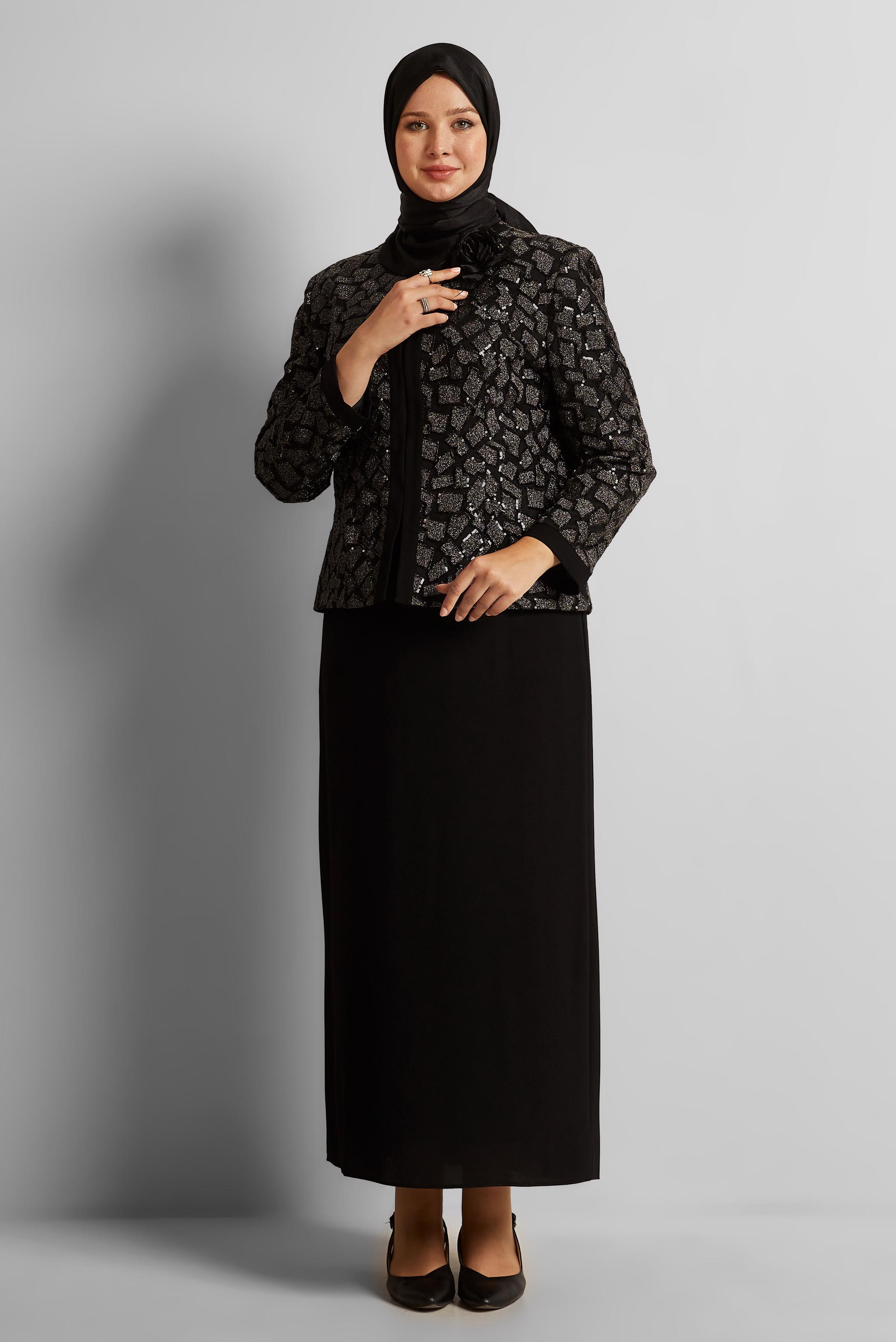 Hijab clothing BLACK DRESS SUIT WITH BROOCH 30446
