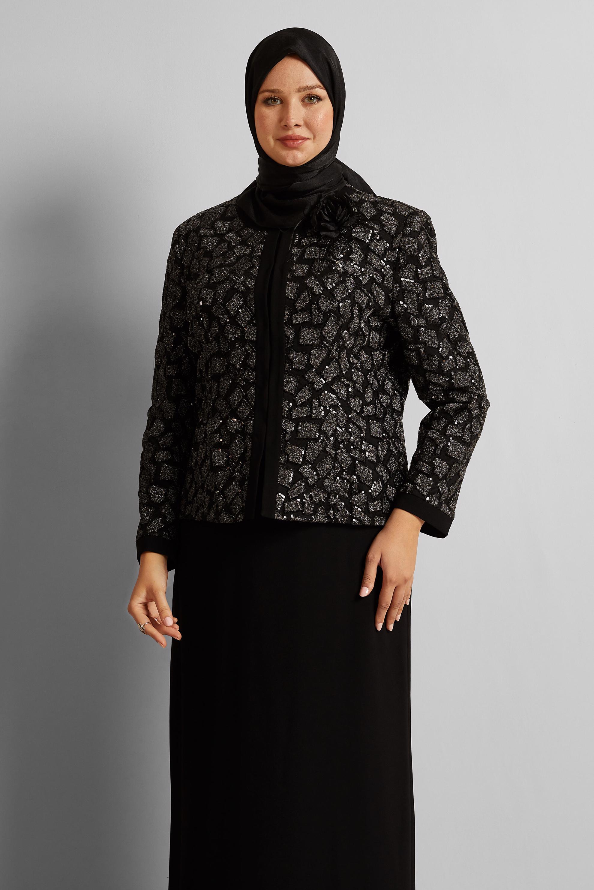 Hijab clothing BLACK DRESS SUIT WITH BROOCH 30446
