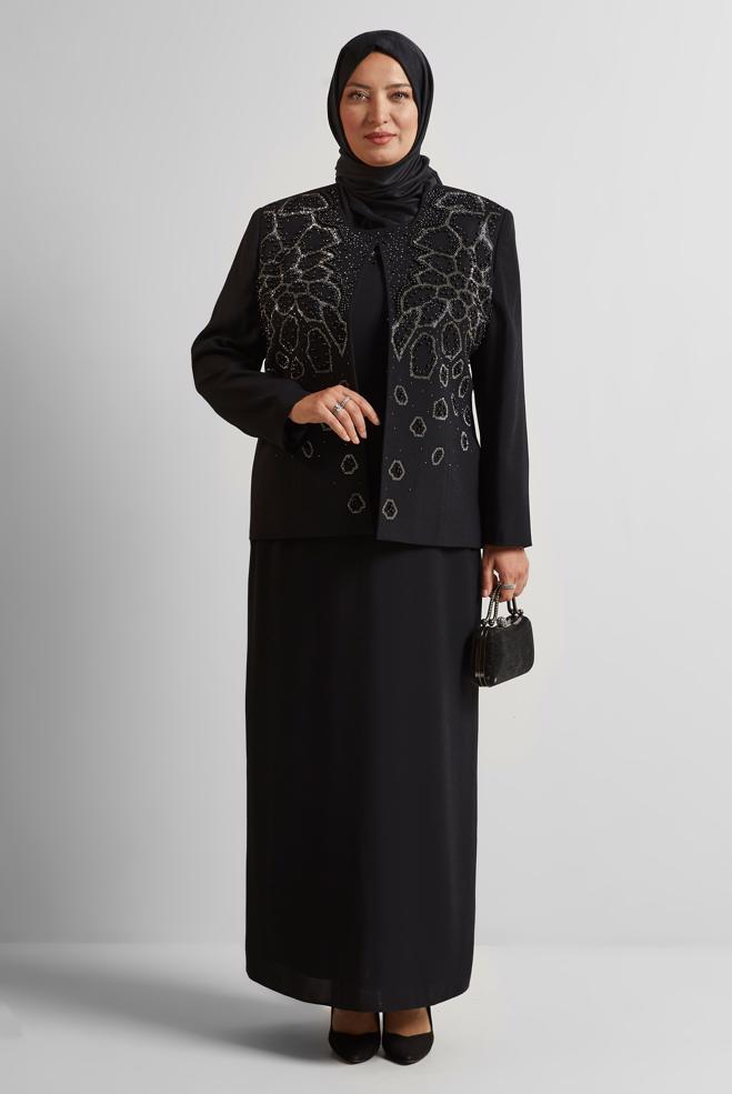 Tesettür giyim SİYAH İŞLEMELİ BÜYÜK BEDEN ELBİSELİ TAKIM 30526 - ALVİNA