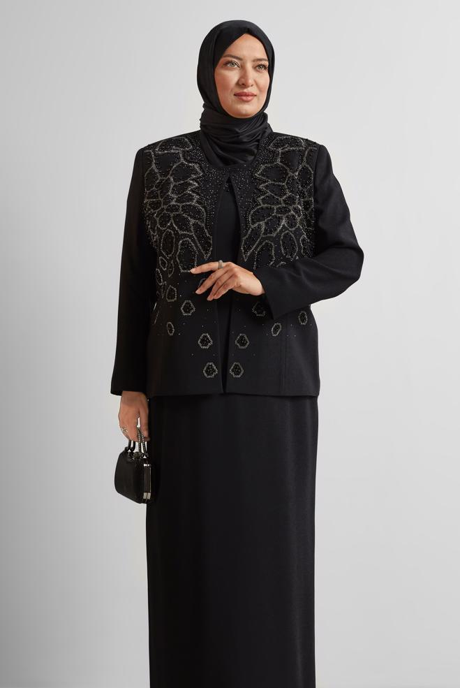 Tesettür giyim SİYAH İŞLEMELİ BÜYÜK BEDEN ELBİSELİ TAKIM 30526 - ALVİNA