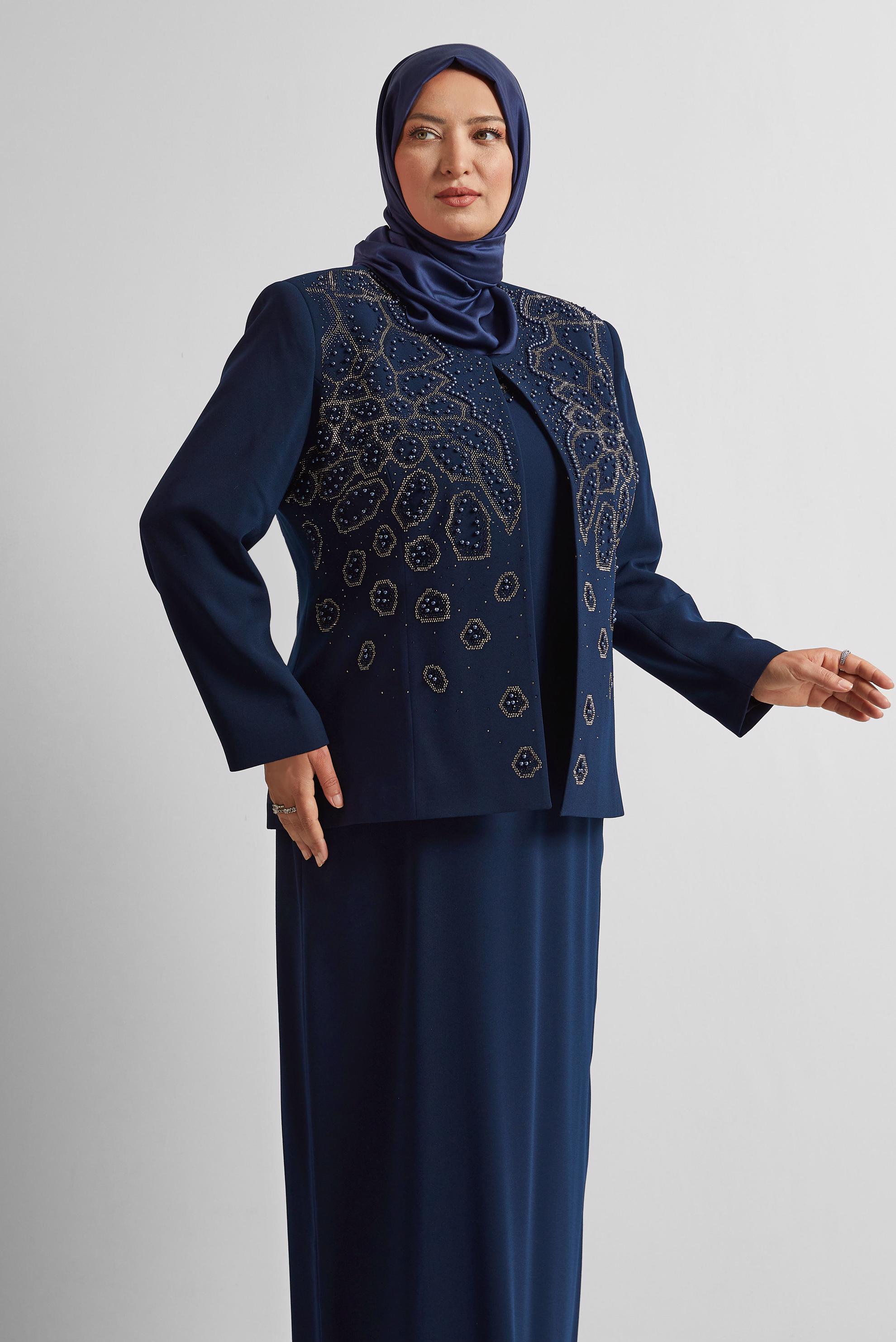 Tesettür giyim LACİVERT İŞLEMELİ BÜYÜK BEDEN ELBİSELİ TAKIM 30526