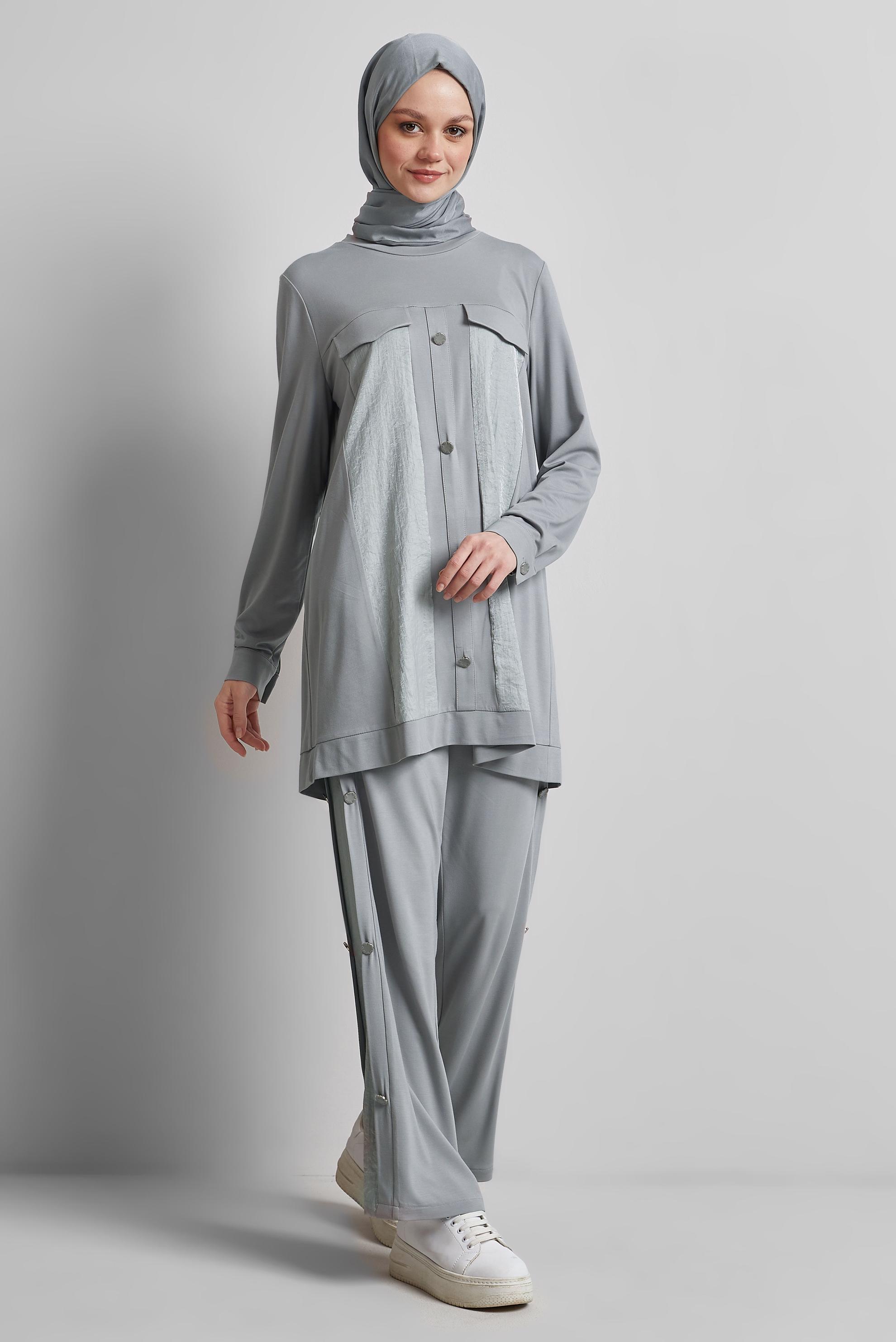 Tesettür giyim GRİ DÜĞME DETAYLI PANTOLONLU TAKIM 20746