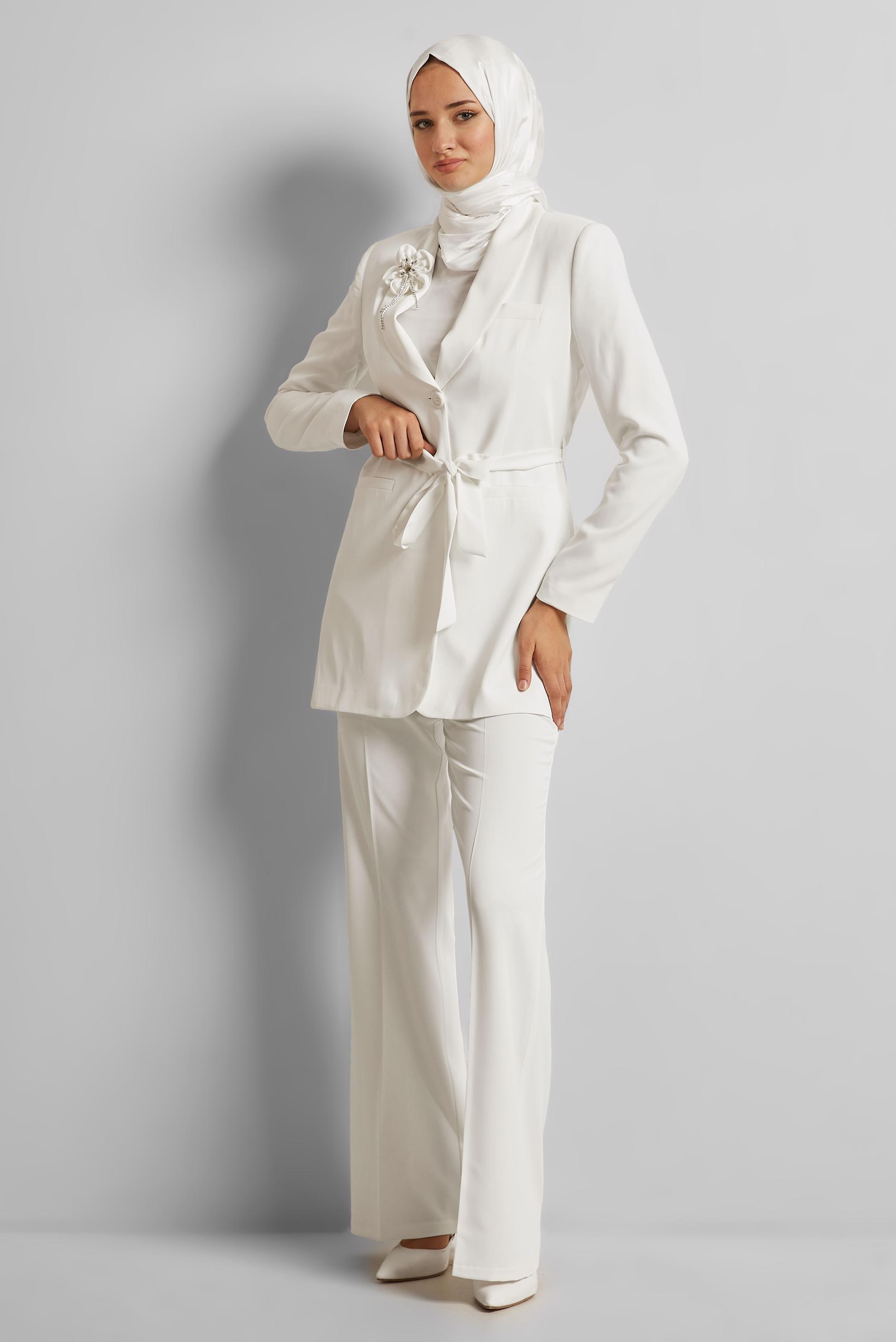Vêtements hijab BLANC COSTUME PANTALON CEINTURÉ 30533