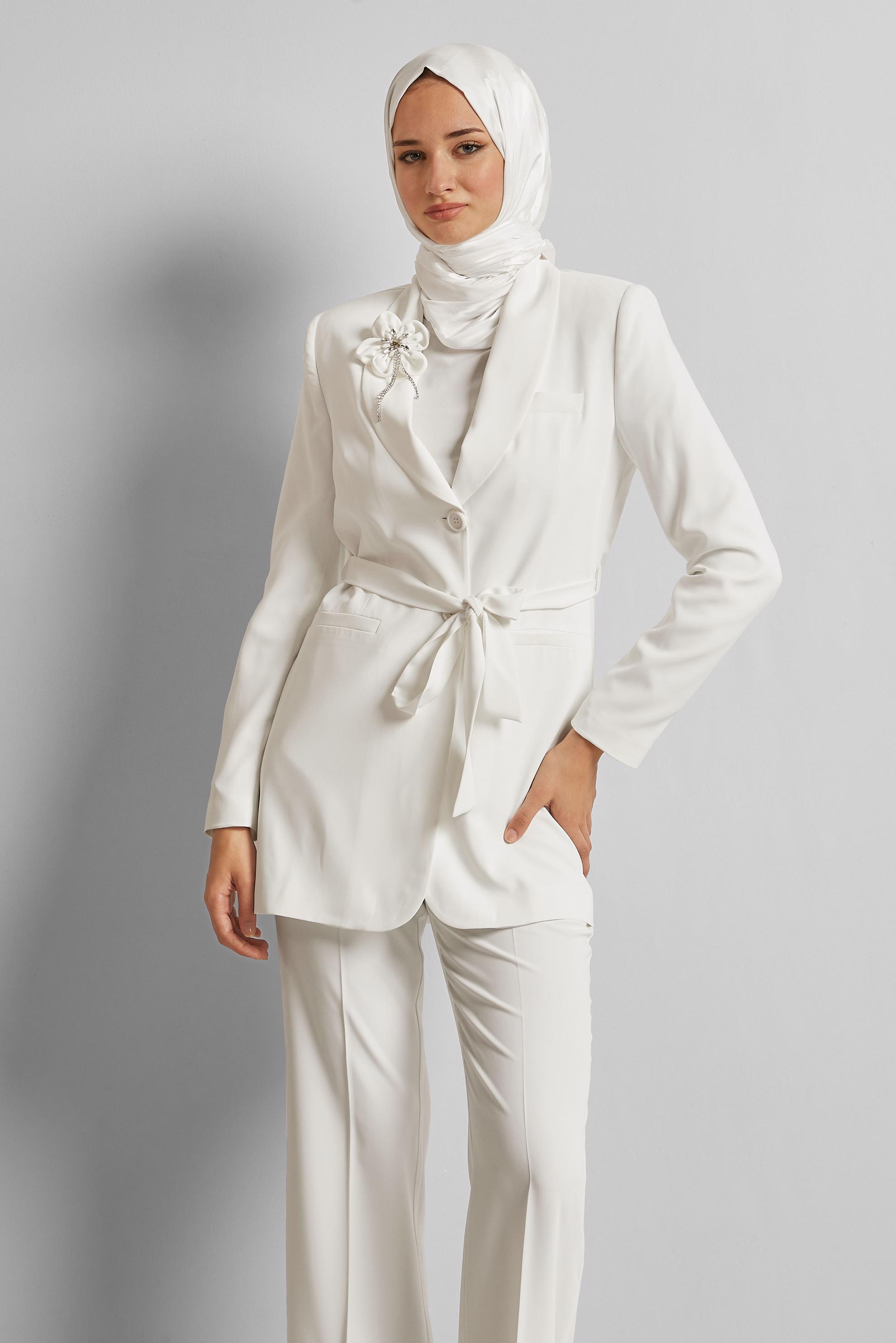 Vêtements hijab BLANC COSTUME PANTALON CEINTURÉ 30533