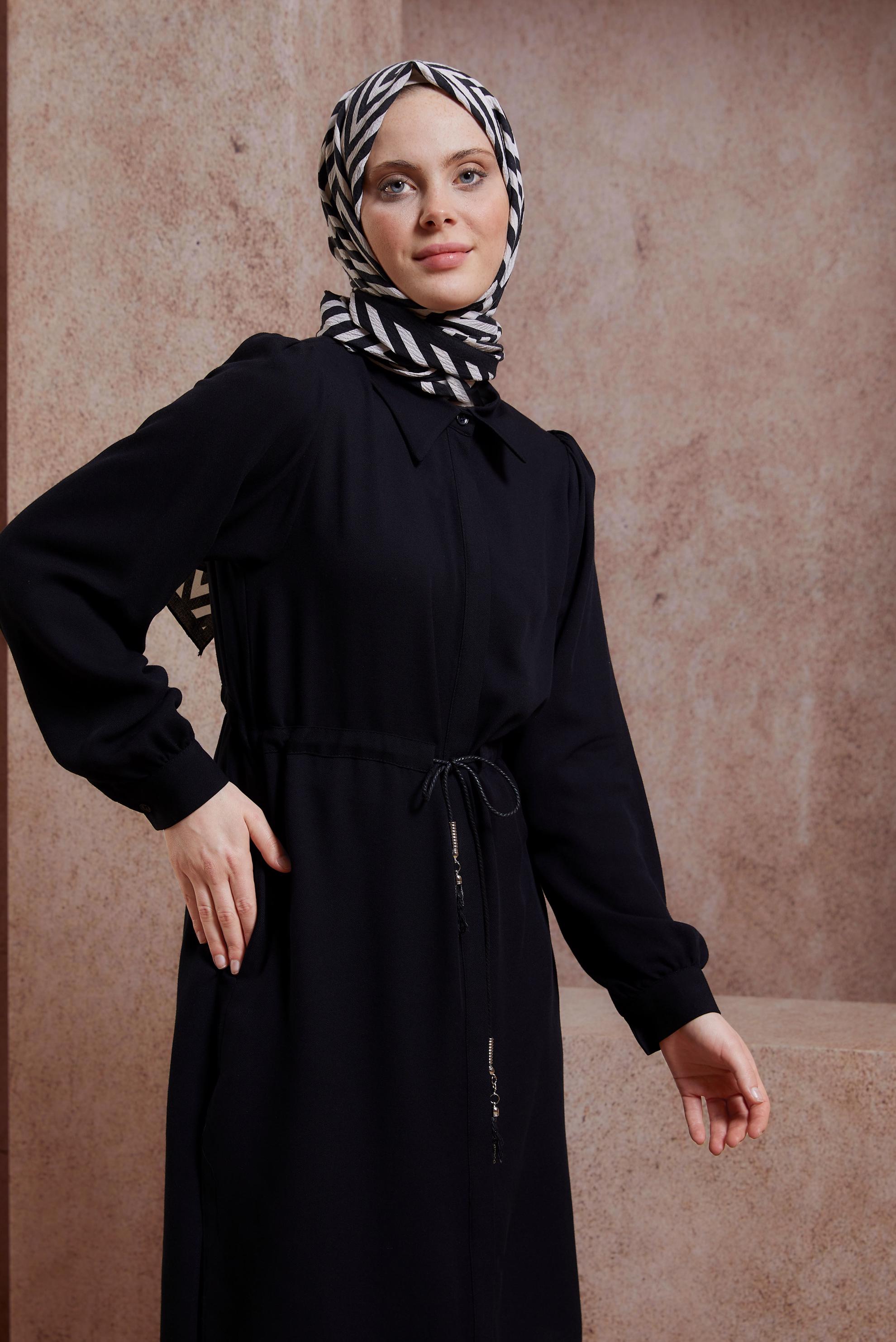 Tesettür giyim SİYAH BELDEN BÜZGÜLÜ PANTOLONLU TAKIM 44414