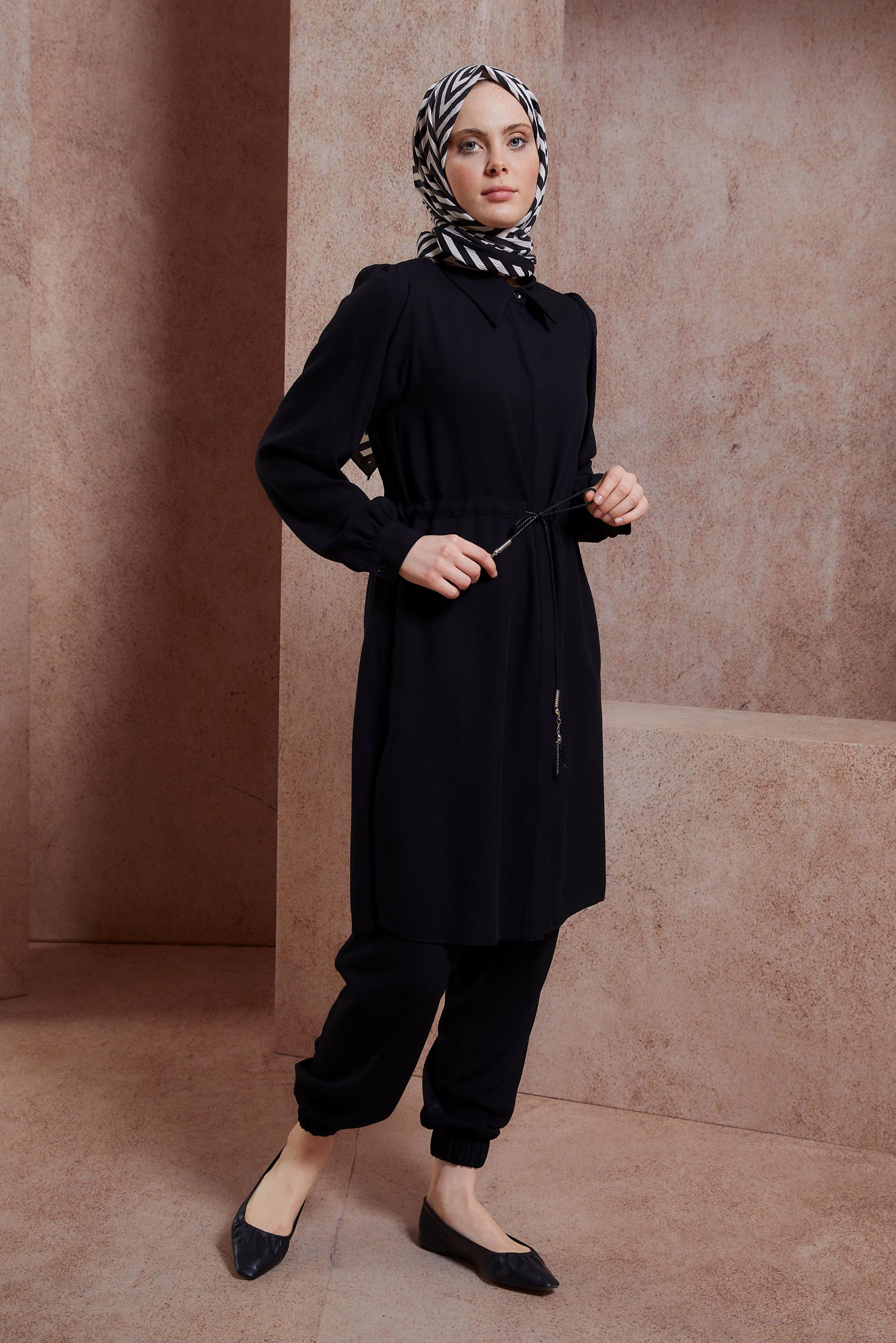 Tesettür giyim SİYAH BELDEN BÜZGÜLÜ PANTOLONLU TAKIM 44414