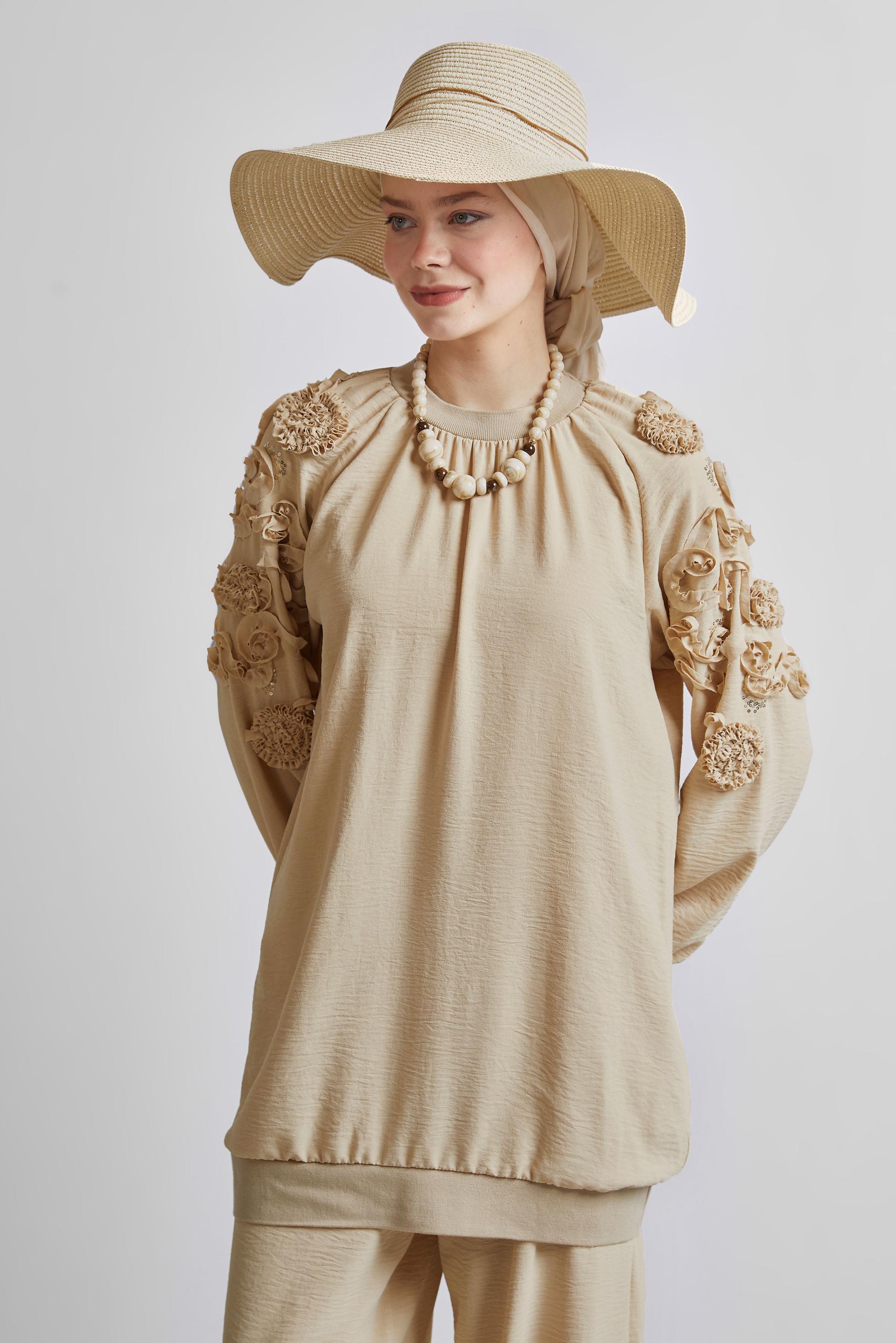 Tesettür giyim BEJ GENİŞ PAÇA PANTOLONLU TAKIM 44698