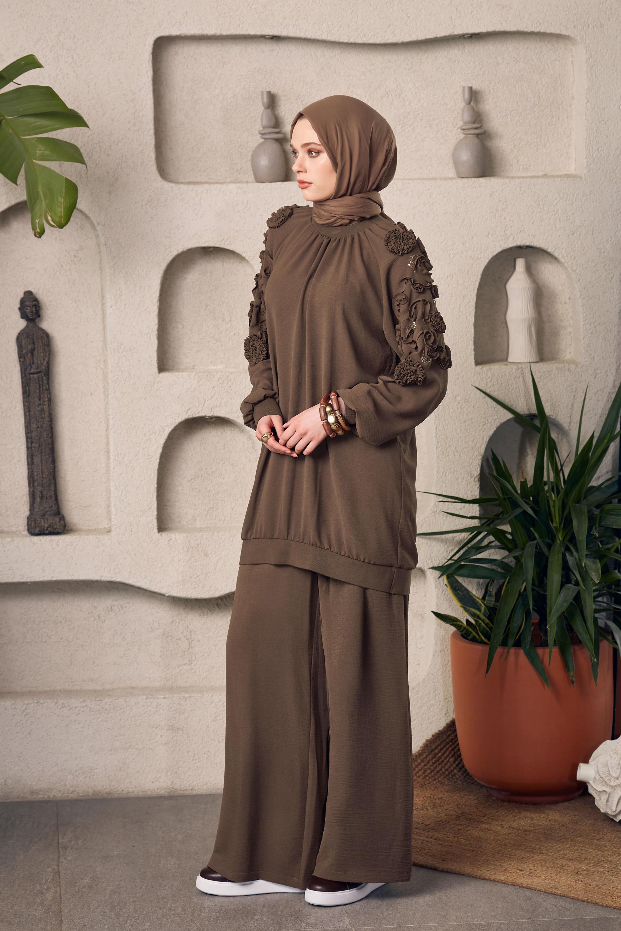 Tesettür giyim KAHVE GENİŞ PAÇA PANTOLONLU TAKIM 44698