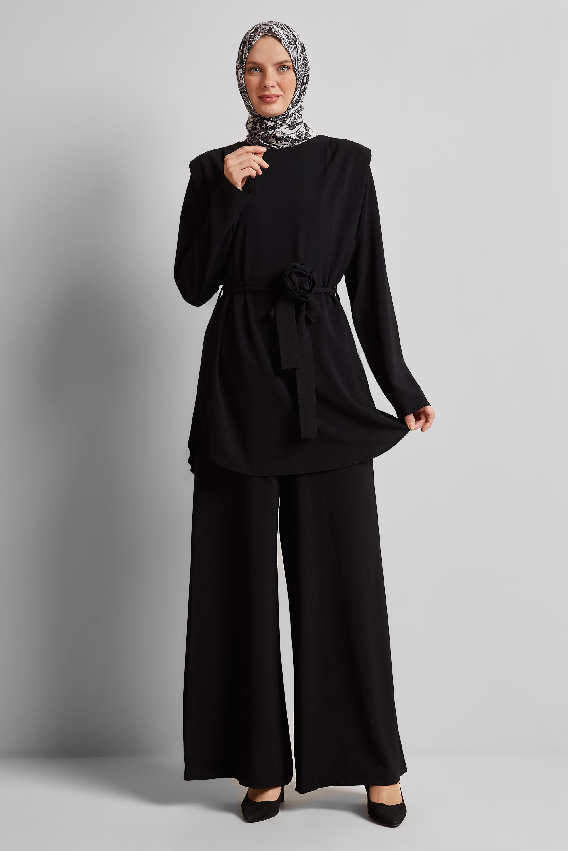 Tesettür giyim SİYAH BROŞ DETAYLI PANTOLONLU TAKIM 44758