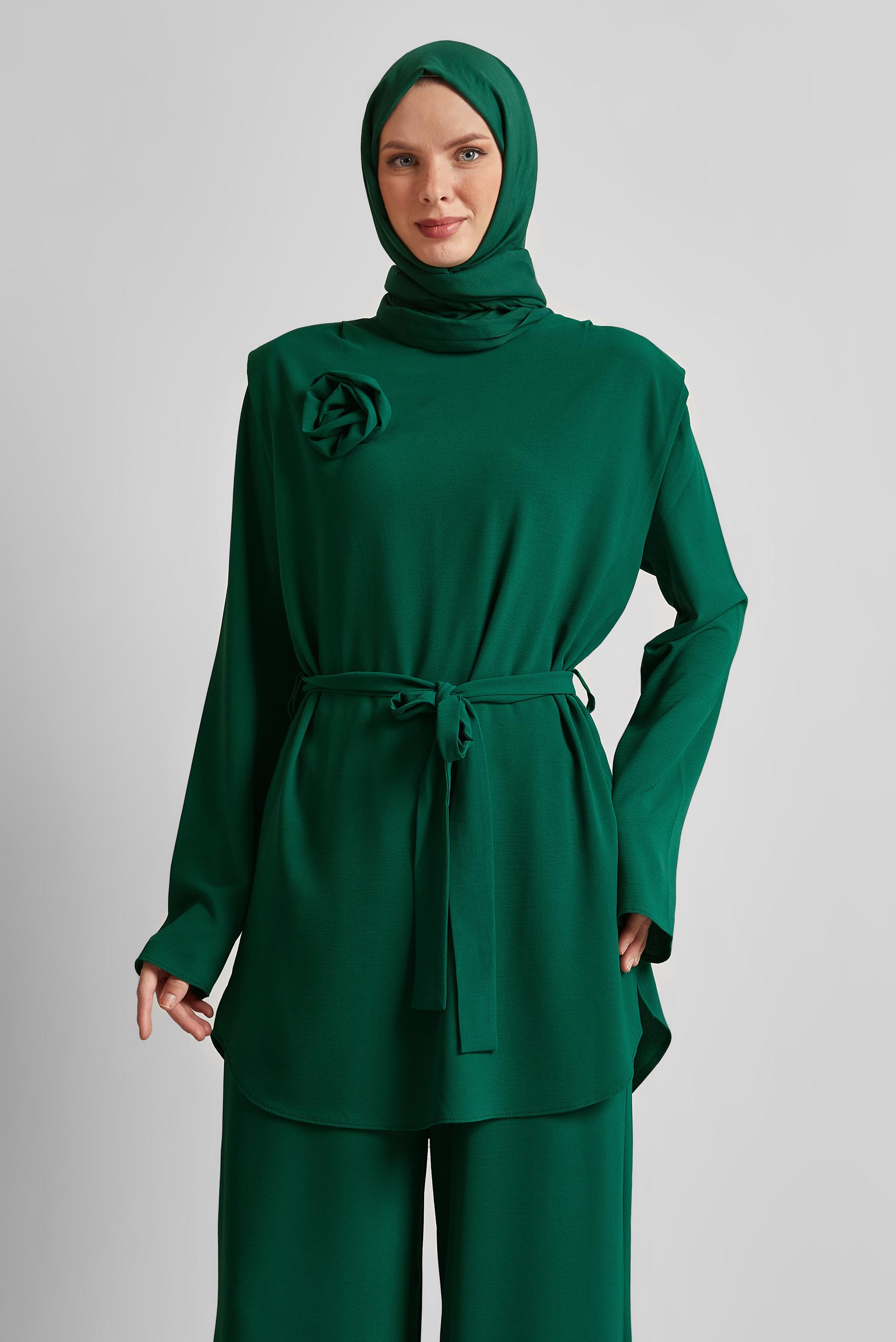 Tesettür giyim YEŞİL BROŞ DETAYLI PANTOLONLU TAKIM 44758