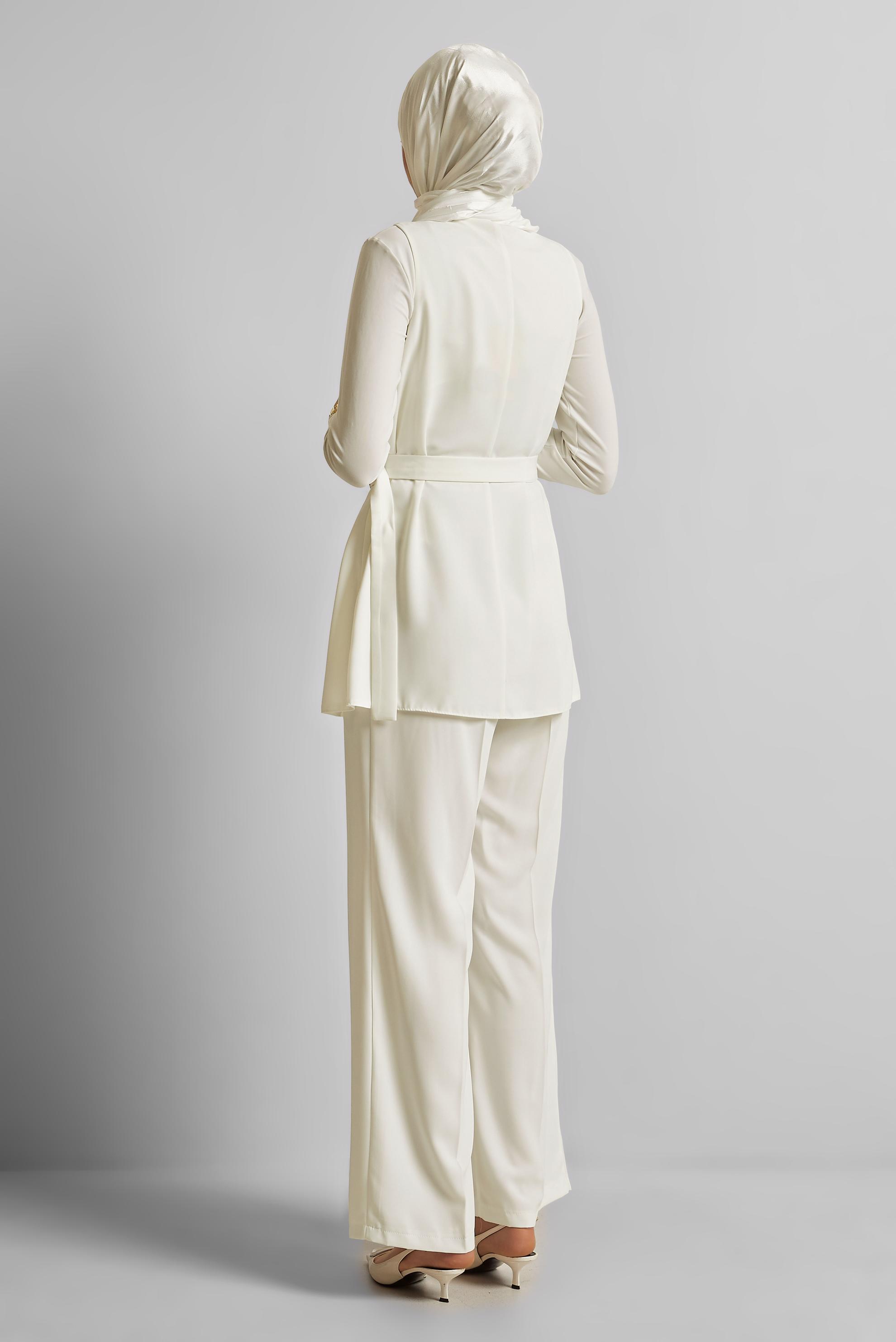 Tesettür giyim BEYAZ PANTOLONLU YELEKLİ TAKIM 45337