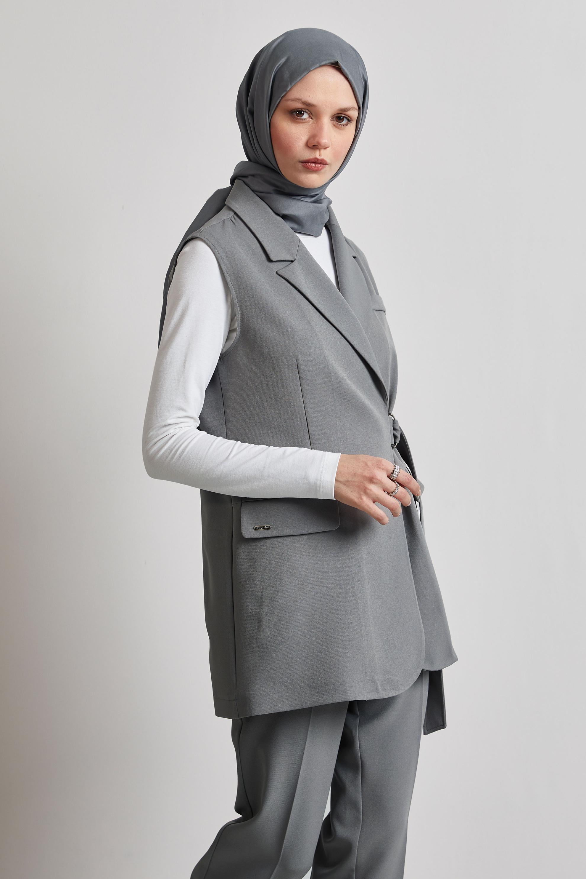 Hijab clothing GREY PANTS SUIT WITH VEST 45344