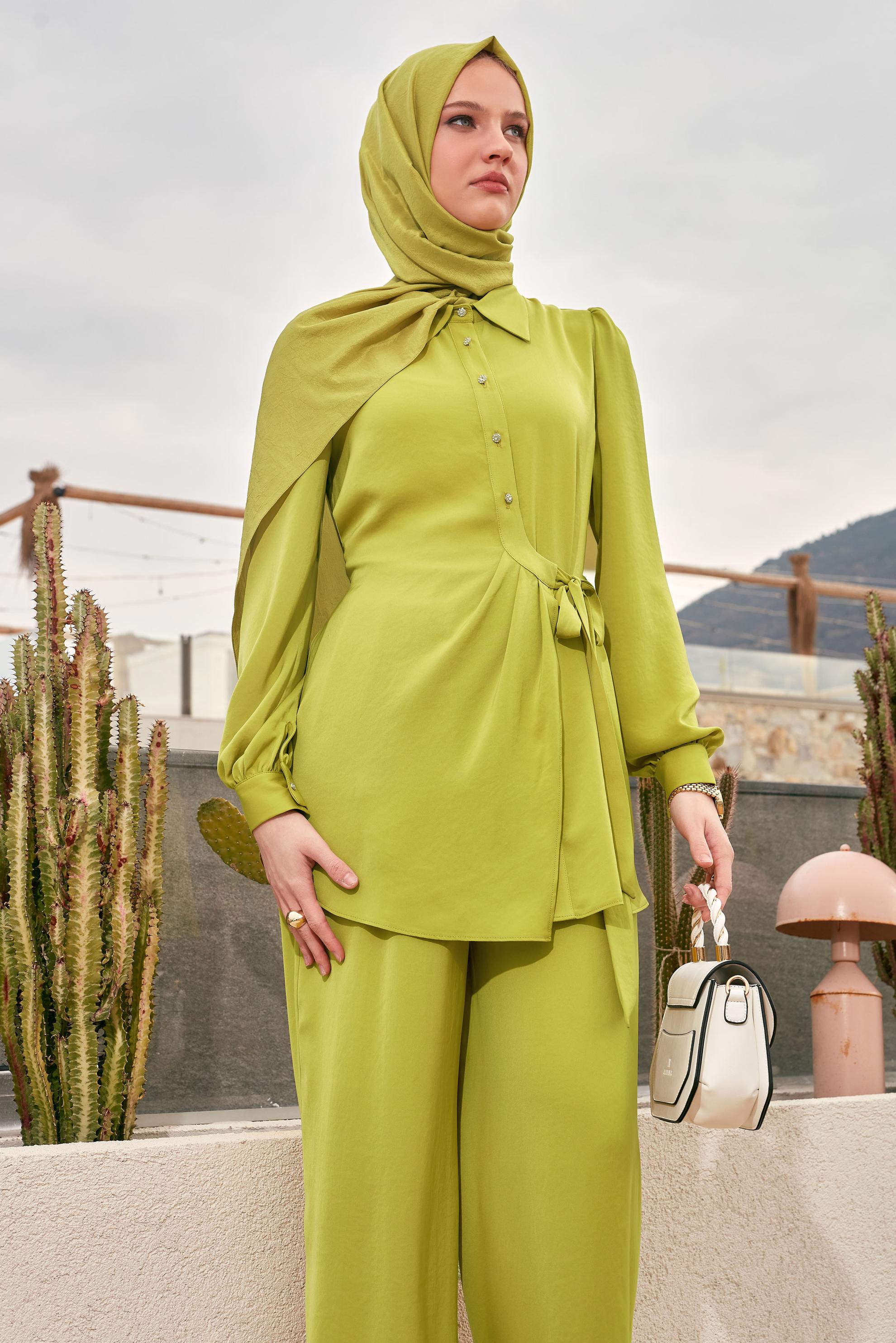 Tesettür giyim YEŞİL BAĞLAMA DETAYLI PANTOLONLU TAKIM 45370