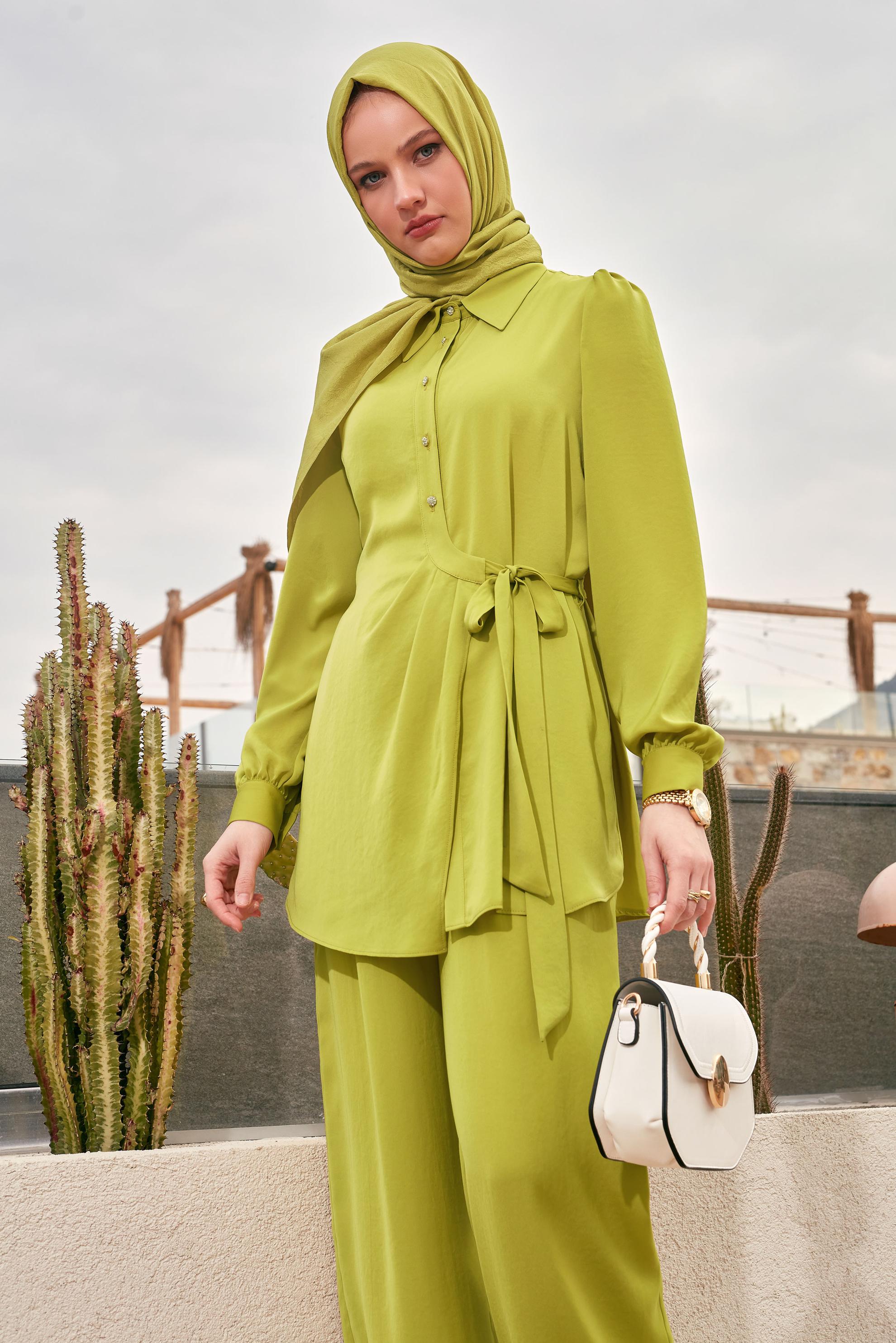 Tesettür giyim YEŞİL BAĞLAMA DETAYLI PANTOLONLU TAKIM 45370