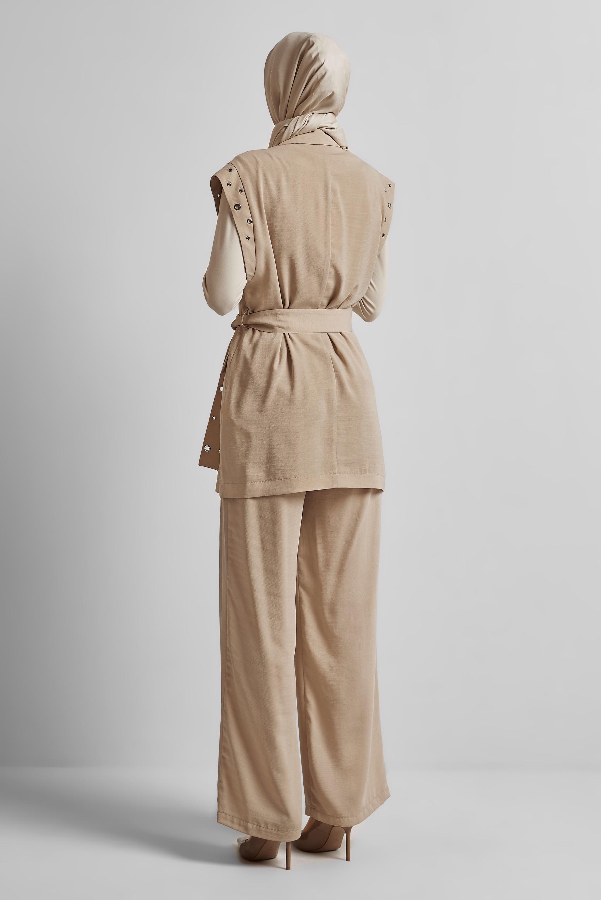 Tesettür giyim BEJ KUŞAKLI PANTOLONLU TAKIM 45382
