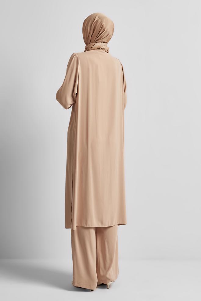 Tesettür giyim PUDRA TAŞ DETAYLI PANTOLONLU TAKIM 45455 - ALVİNA