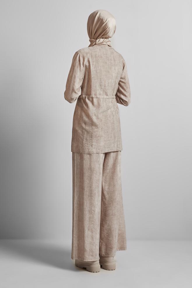 Tesettür giyim BEJ BELİ BÜZGÜLÜ PANTOLONLU TAKIM 45713 - ALVİNA