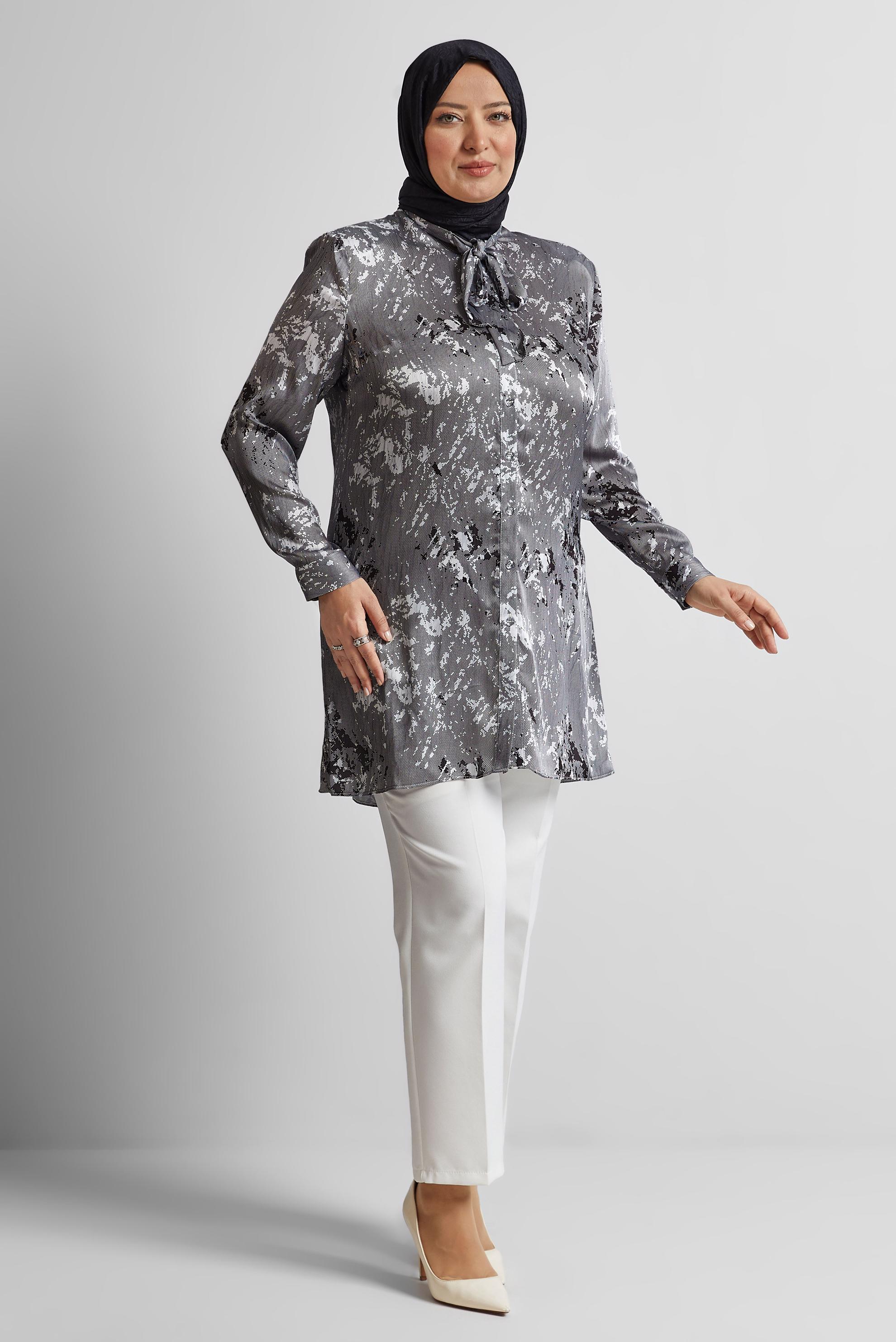 Vêtements hijab NOIR TUNIQUE EN SATIN À MOTIFS 20707