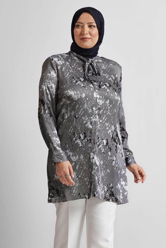 Vêtements hijab NOIR TUNIQUE EN SATIN À MOTIFS 20707 - ALVİNA