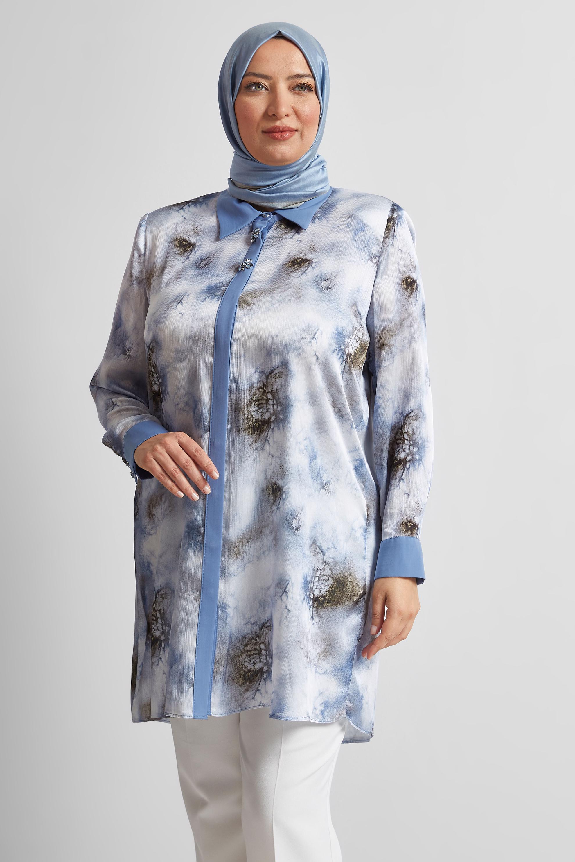 Vêtements hijab BLEU MARINE TUNIQUE EN SATIN À MOTIFS 20743