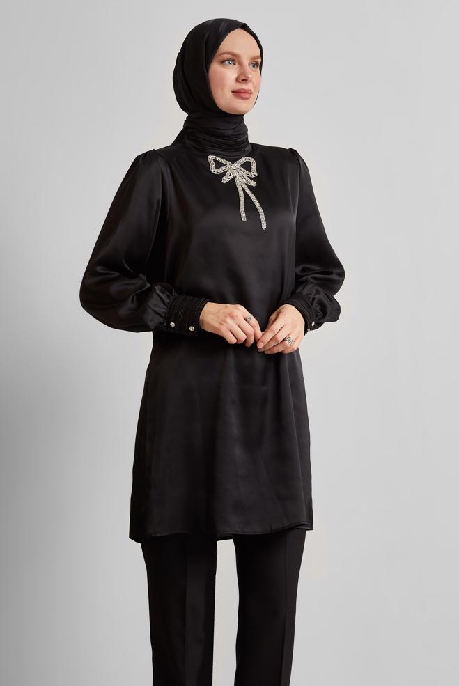 Tesettür giyim SİYAH TAŞ DETAYLI TUNİK 44685 - ALVİNA