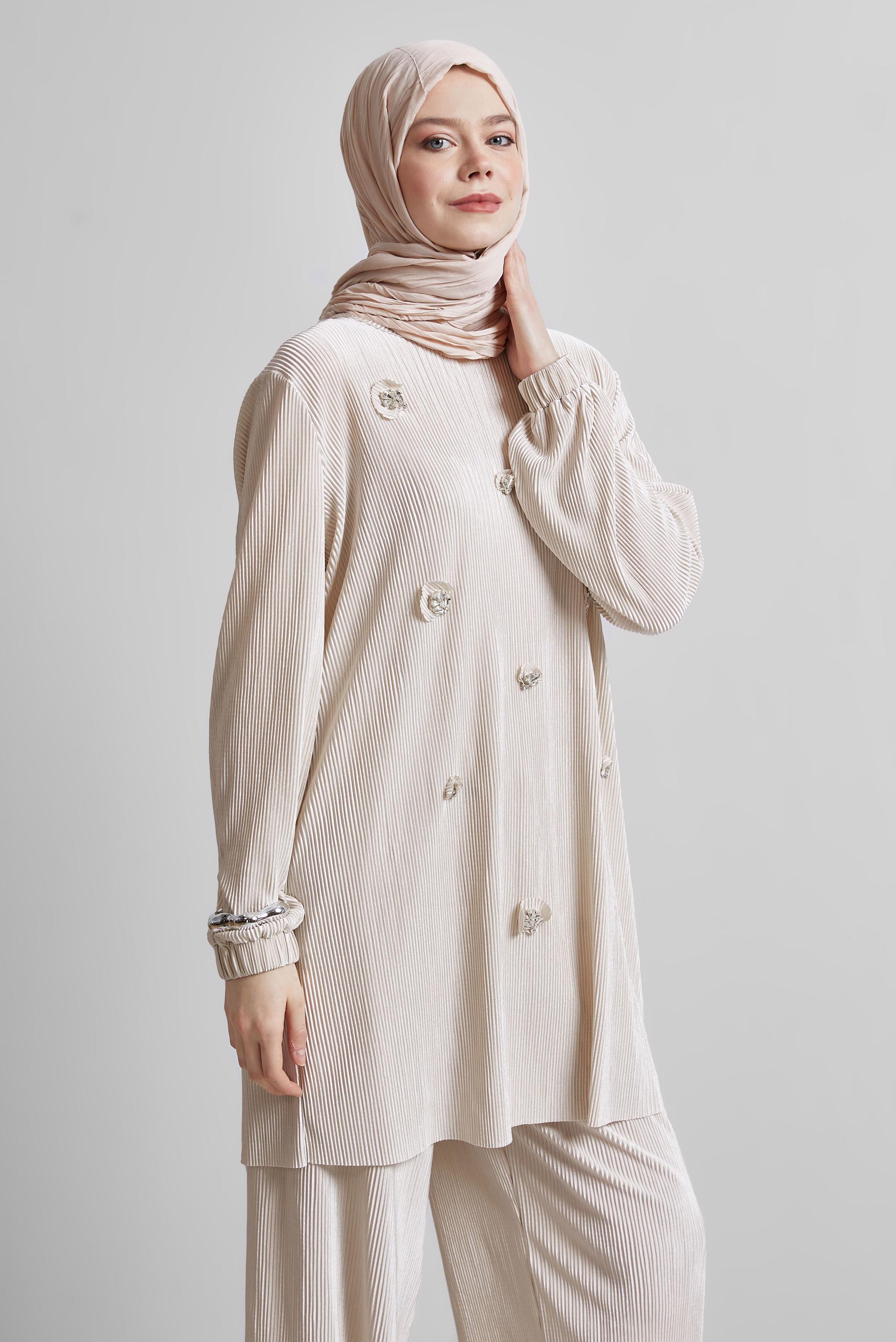Tesettür giyim BEJ TAŞ DETAYLI TUNİK 44689