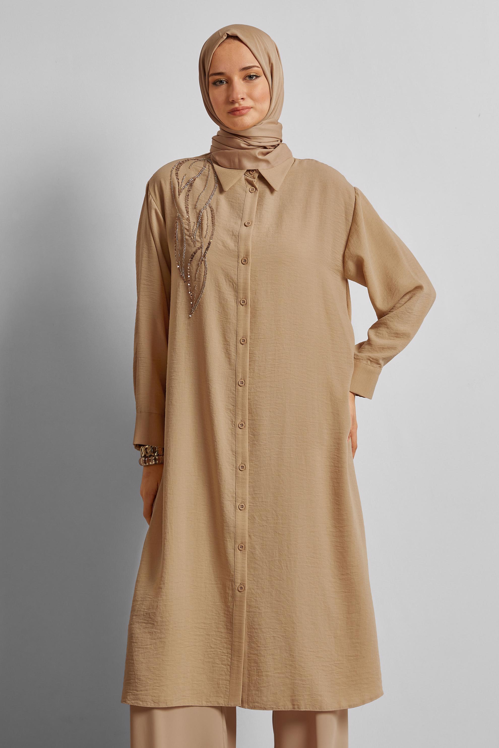 Tesettür giyim BEJ BONCUK İŞLEMELİ UZUN TUNİK 44783
