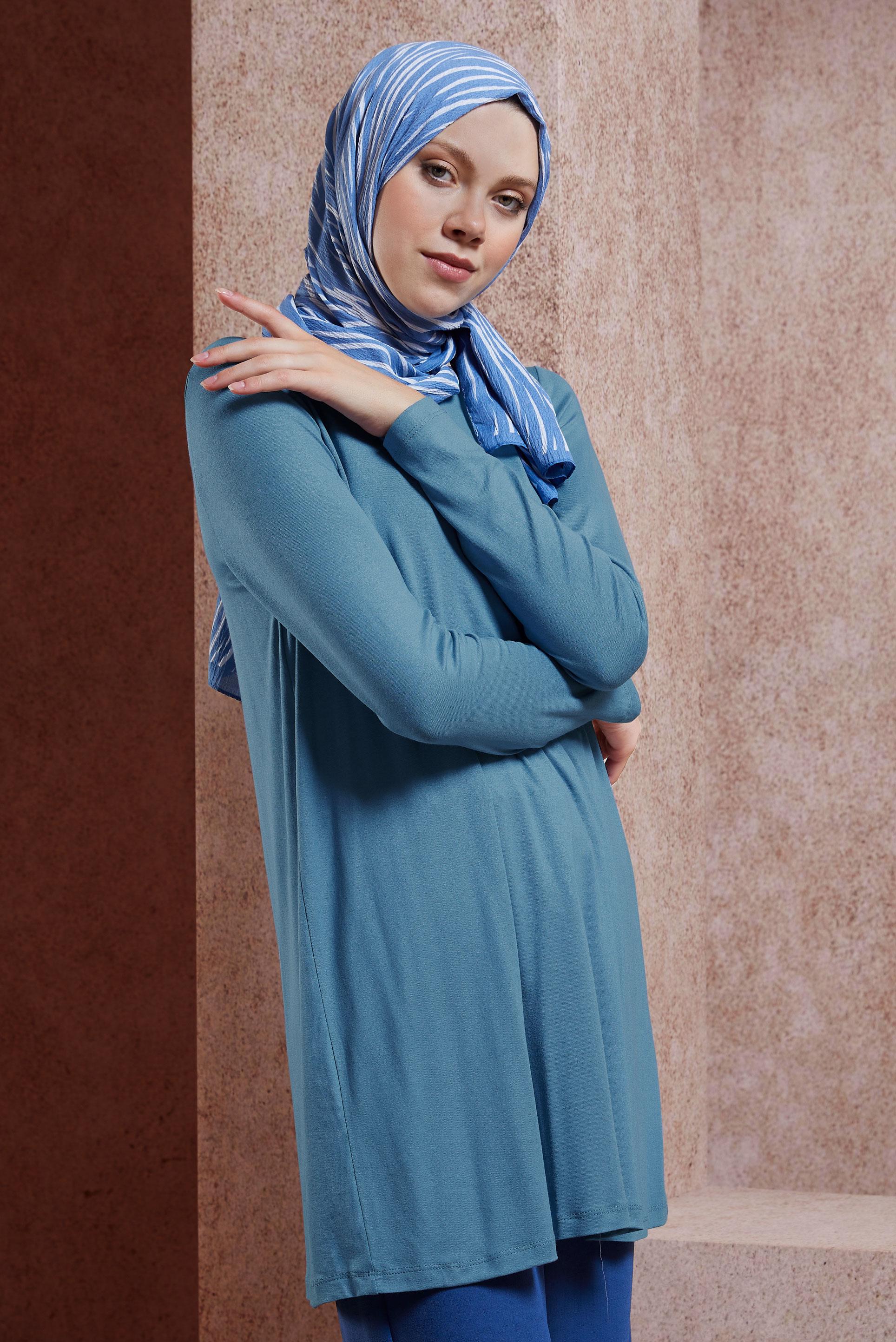 Hijab clothing BLUE CREW-NECK MODEST TUNIC 44788