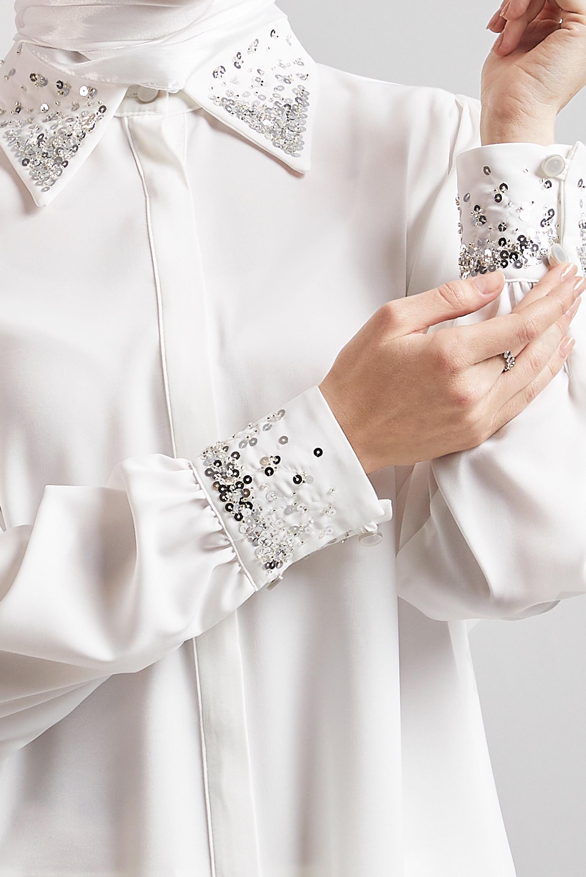 Tesettür giyim BEYAZ PUL BASKILI GÖMLEK TUNİK 45320