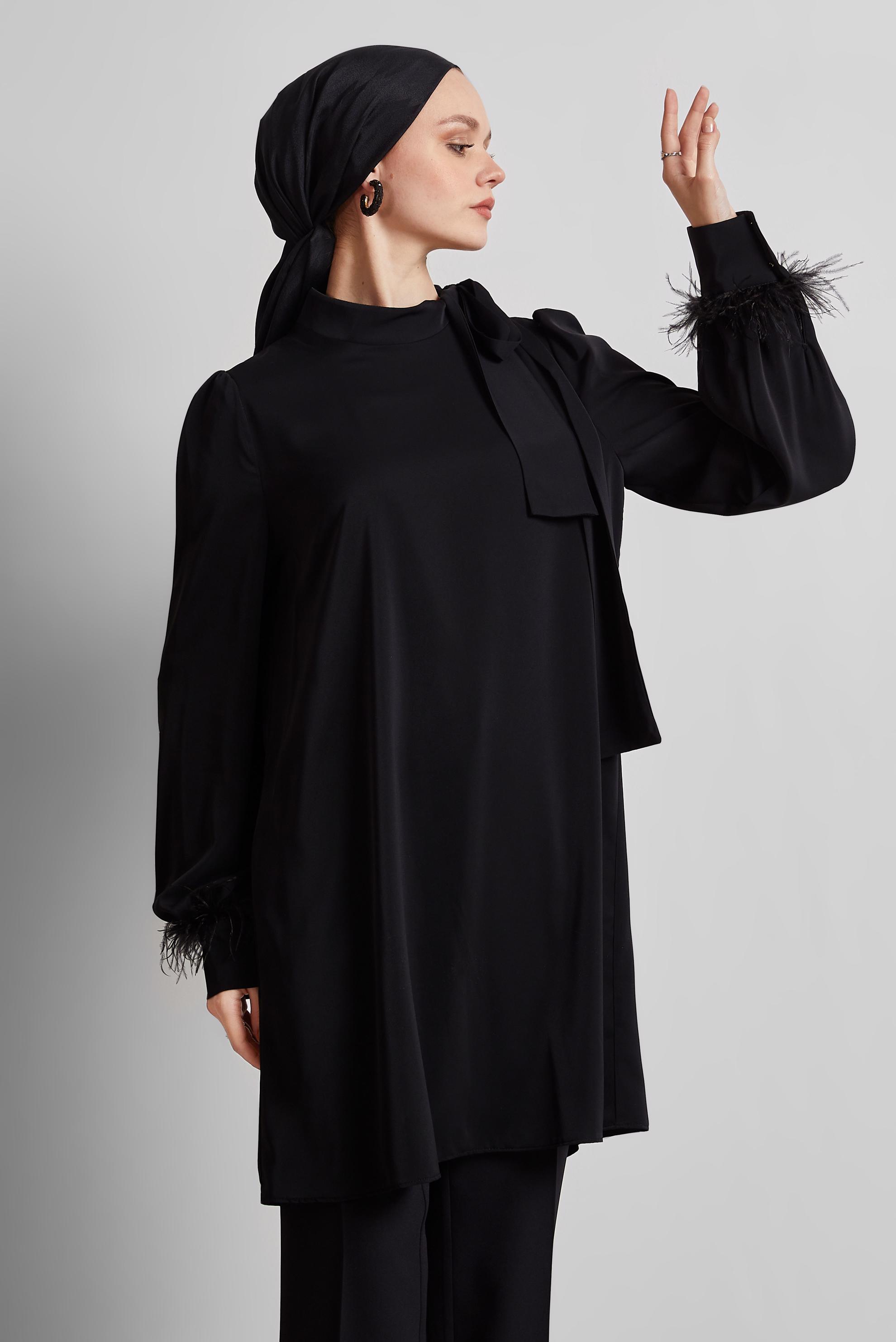 Tesettür giyim SİYAH TÜY DETAYLI TUNİK 45324