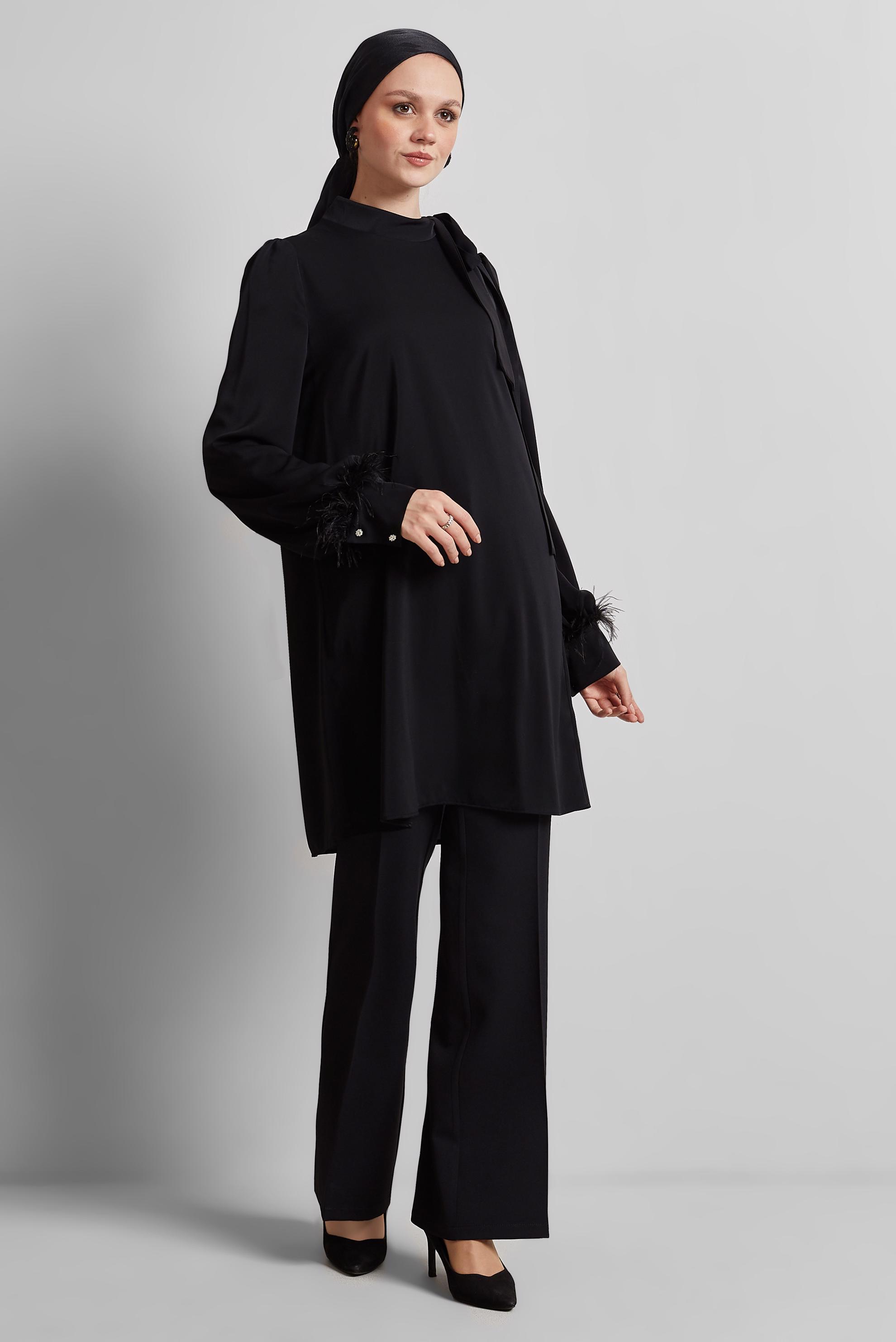 Tesettür giyim SİYAH TÜY DETAYLI TUNİK 45324