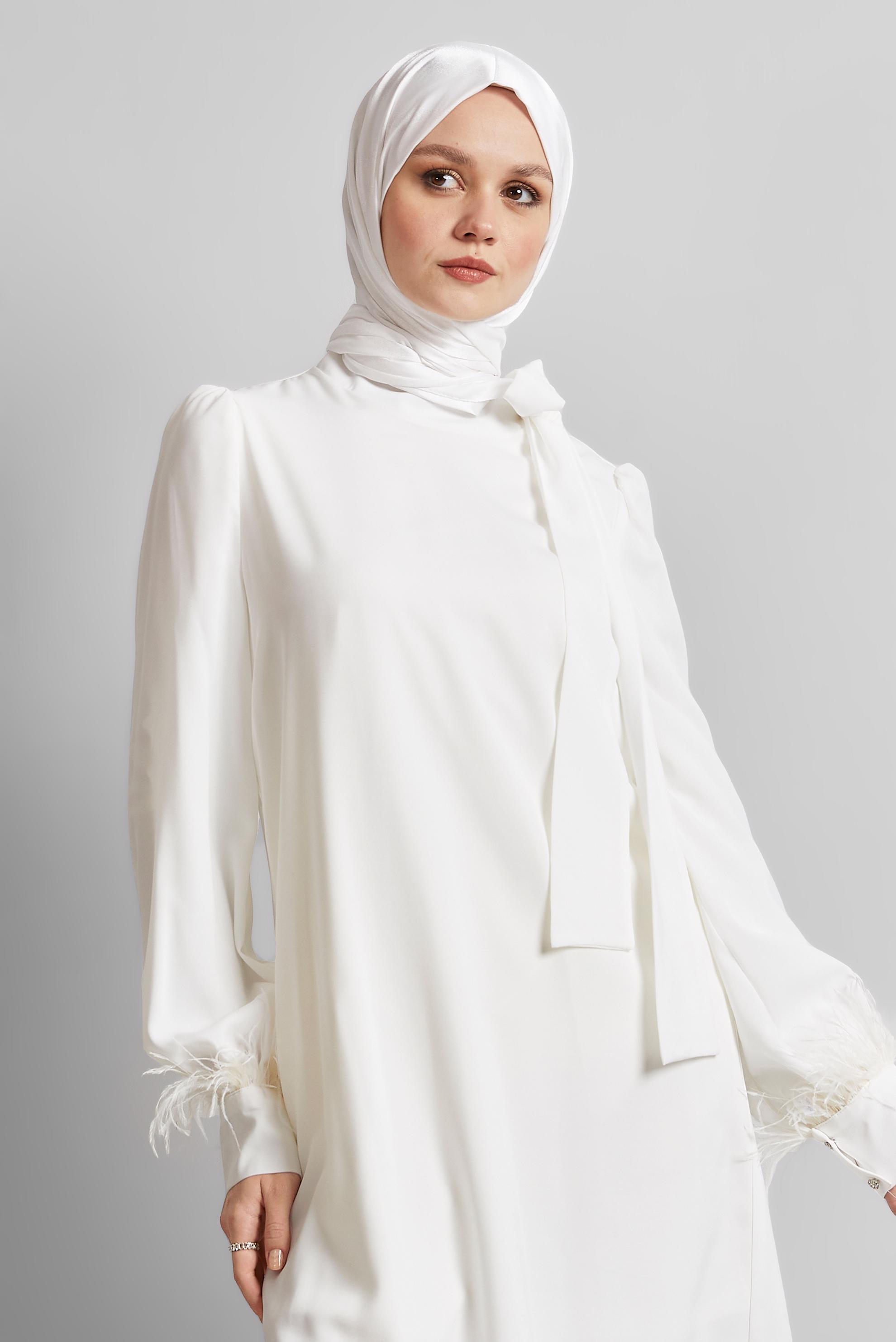 Tesettür giyim BEYAZ TÜY DETAYLI TUNİK 45324