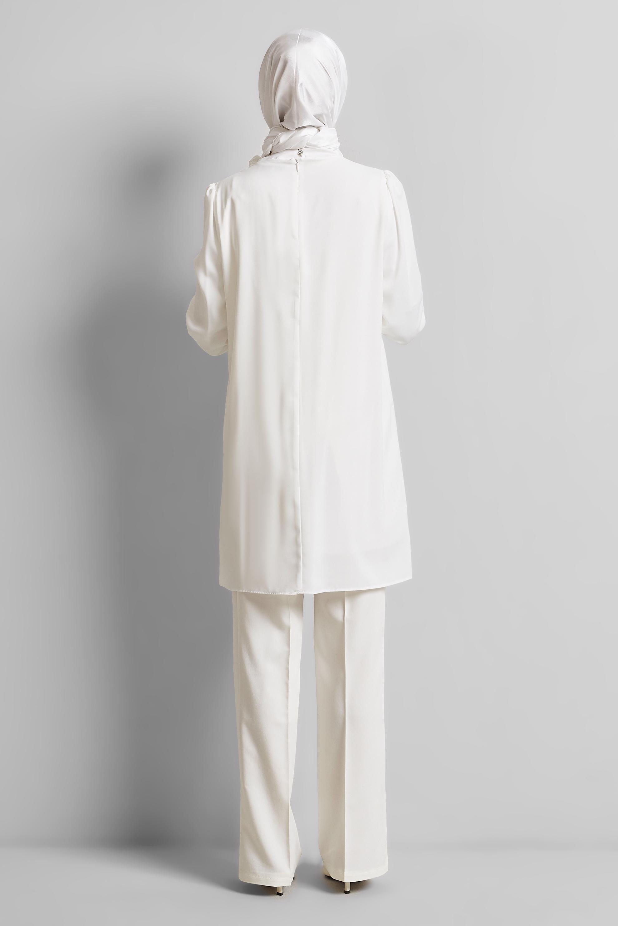 Tesettür giyim BEYAZ TÜY DETAYLI TUNİK 45324