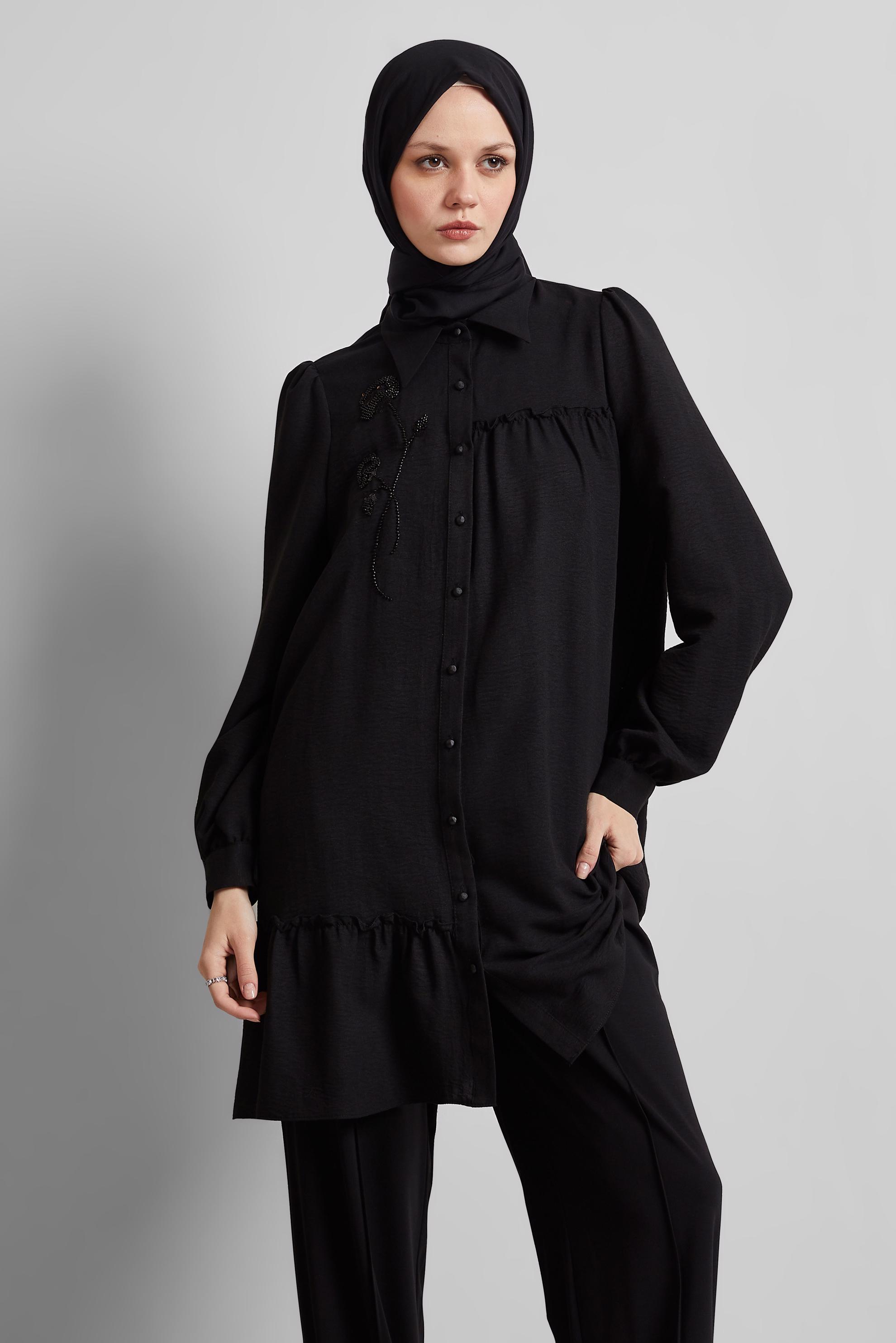 Tesettür giyim SİYAH İŞLEME DETAYLI TUNİK 45347