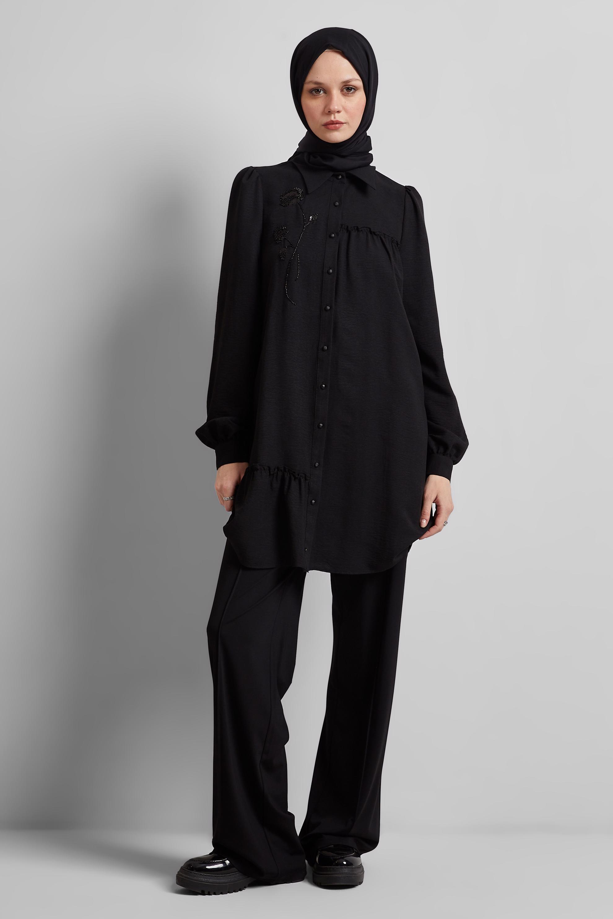 Tesettür giyim SİYAH İŞLEME DETAYLI TUNİK 45347