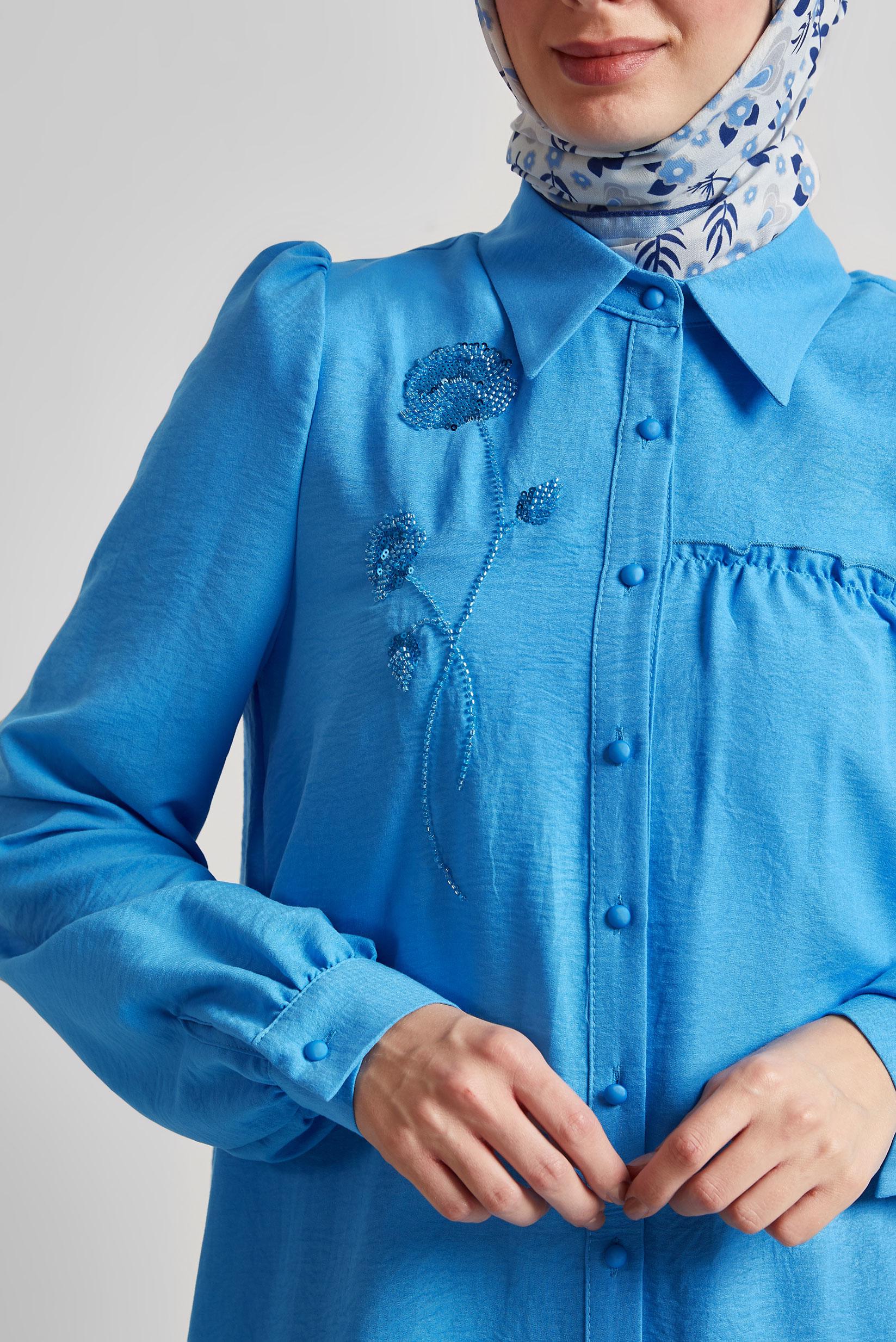 Tesettür giyim MAVİ İŞLEME DETAYLI TUNİK 45347