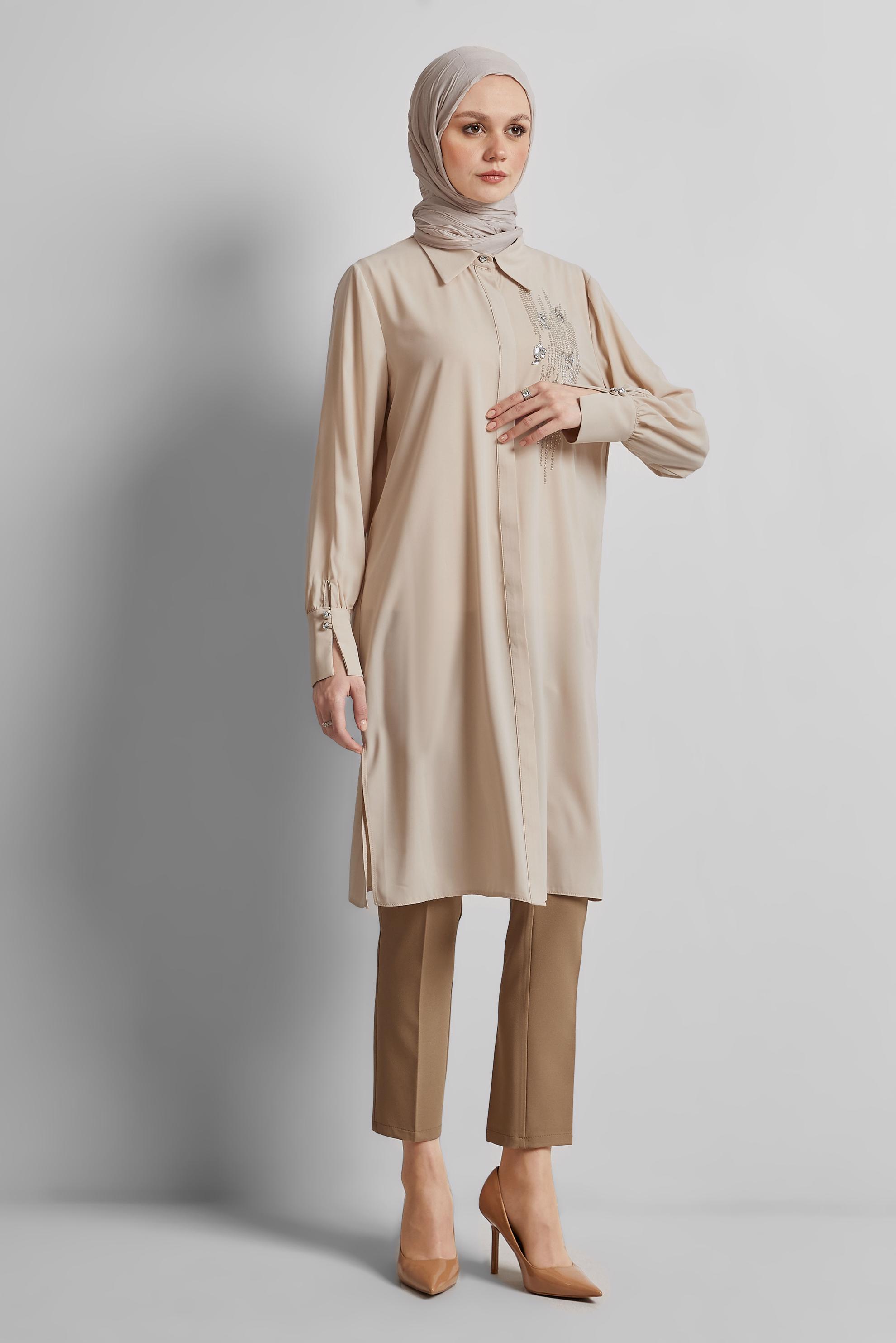 Tesettür giyim BEJ BONCUK DETAYLI TUNİK 45371