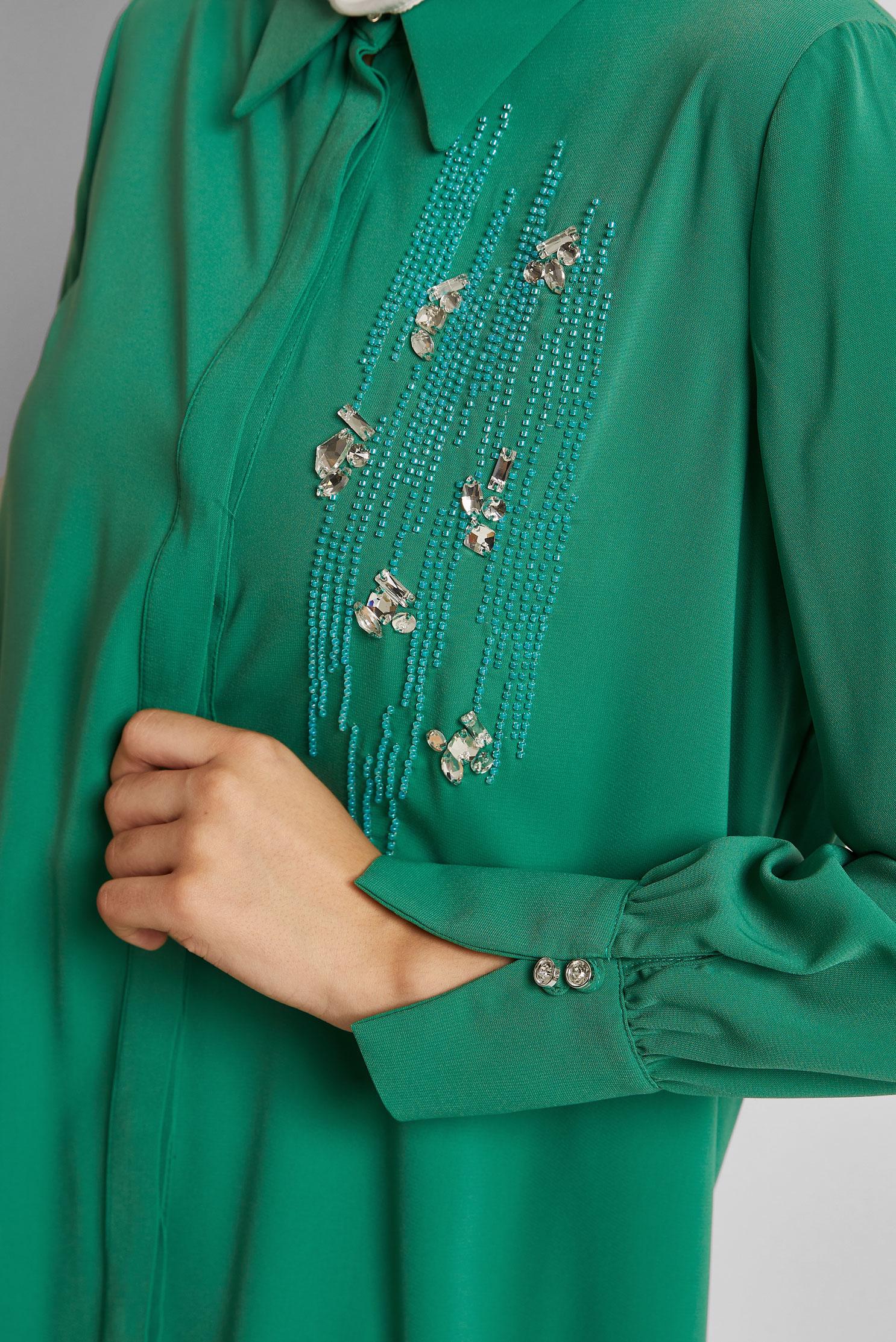 Tesettür giyim YEŞİL BONCUK DETAYLI TUNİK 45371