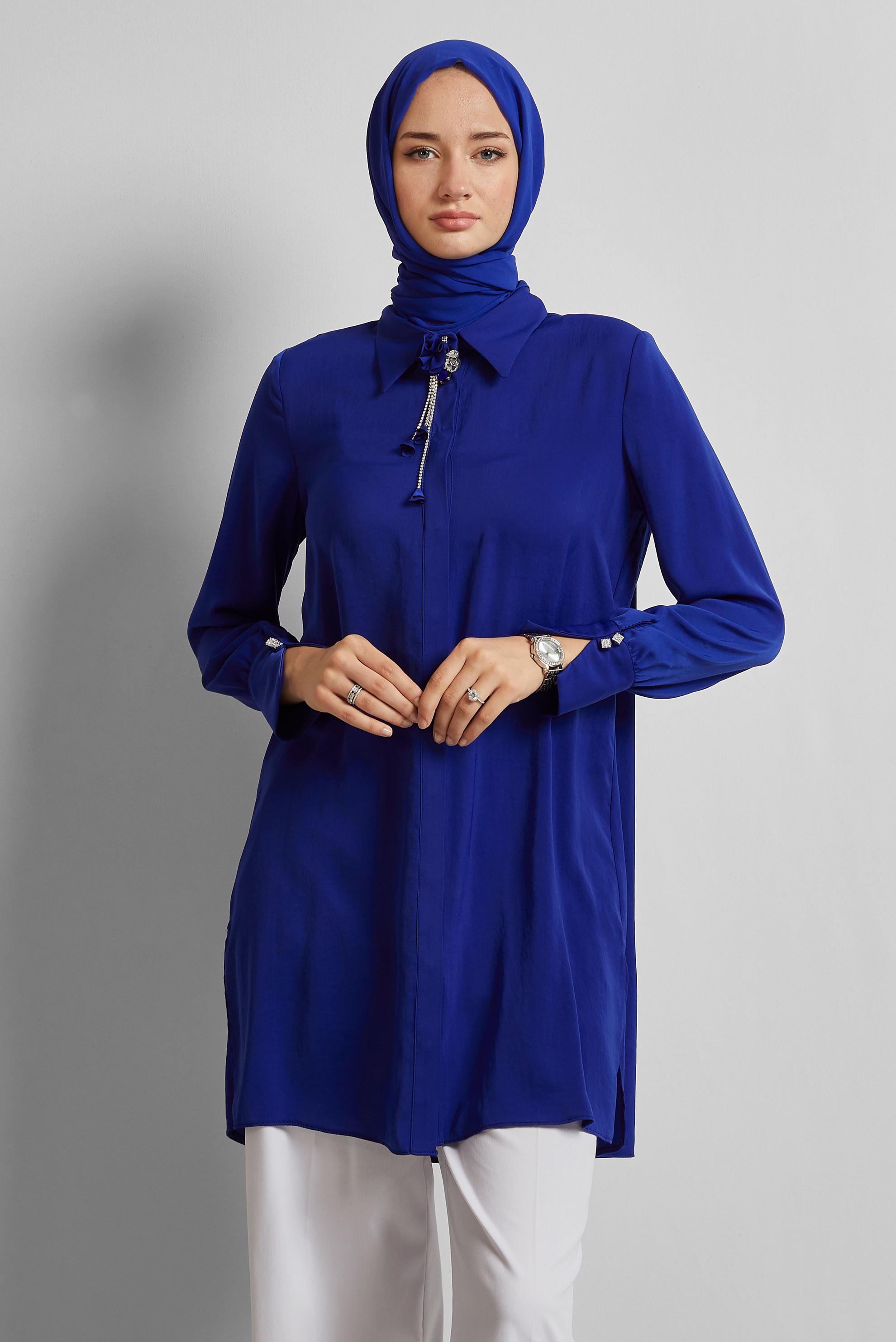 Tesettür giyim LACİVERT BROŞ DETAYLI TUNİK 45373