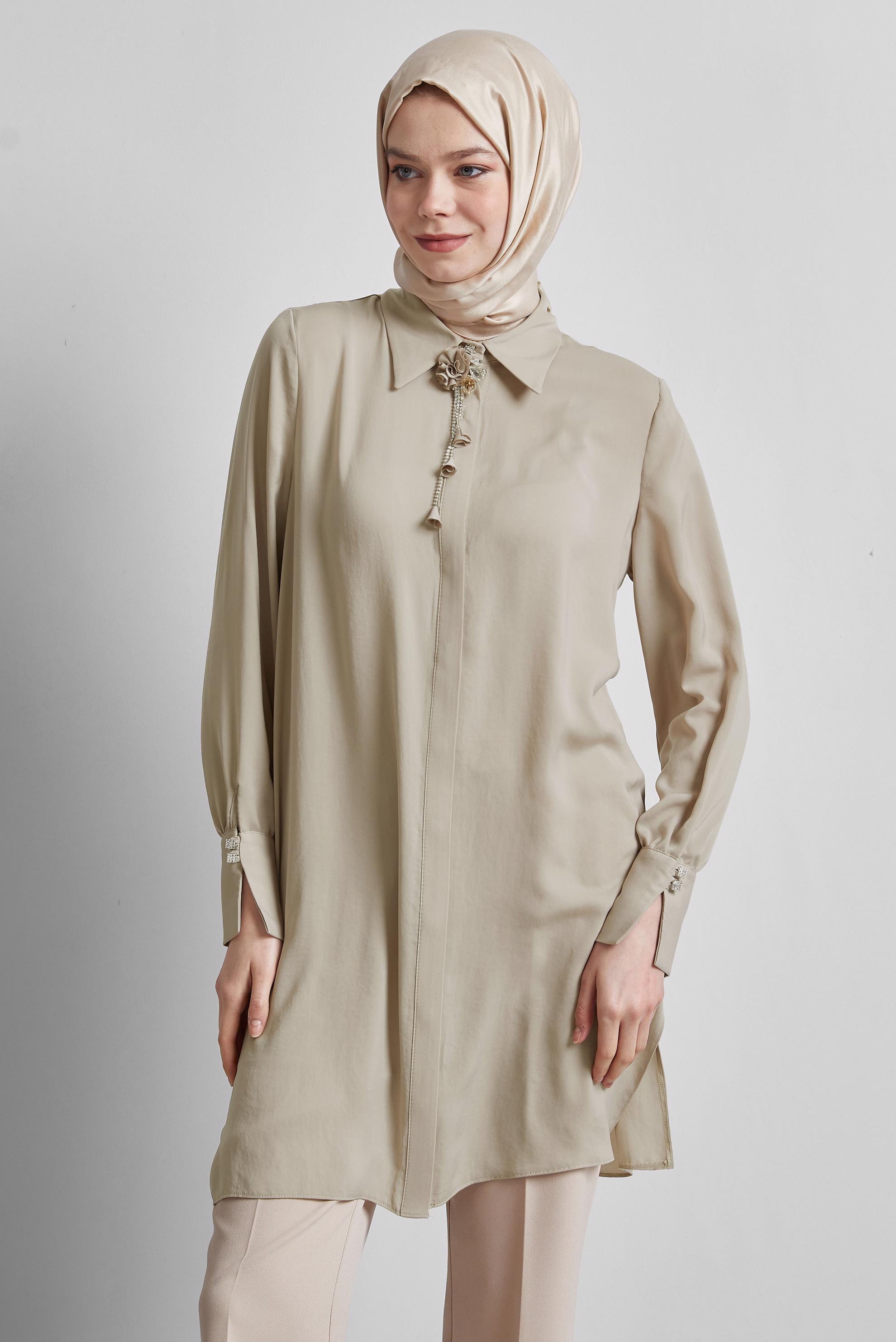 Tesettür giyim KUM BROŞ DETAYLI TUNİK 45373