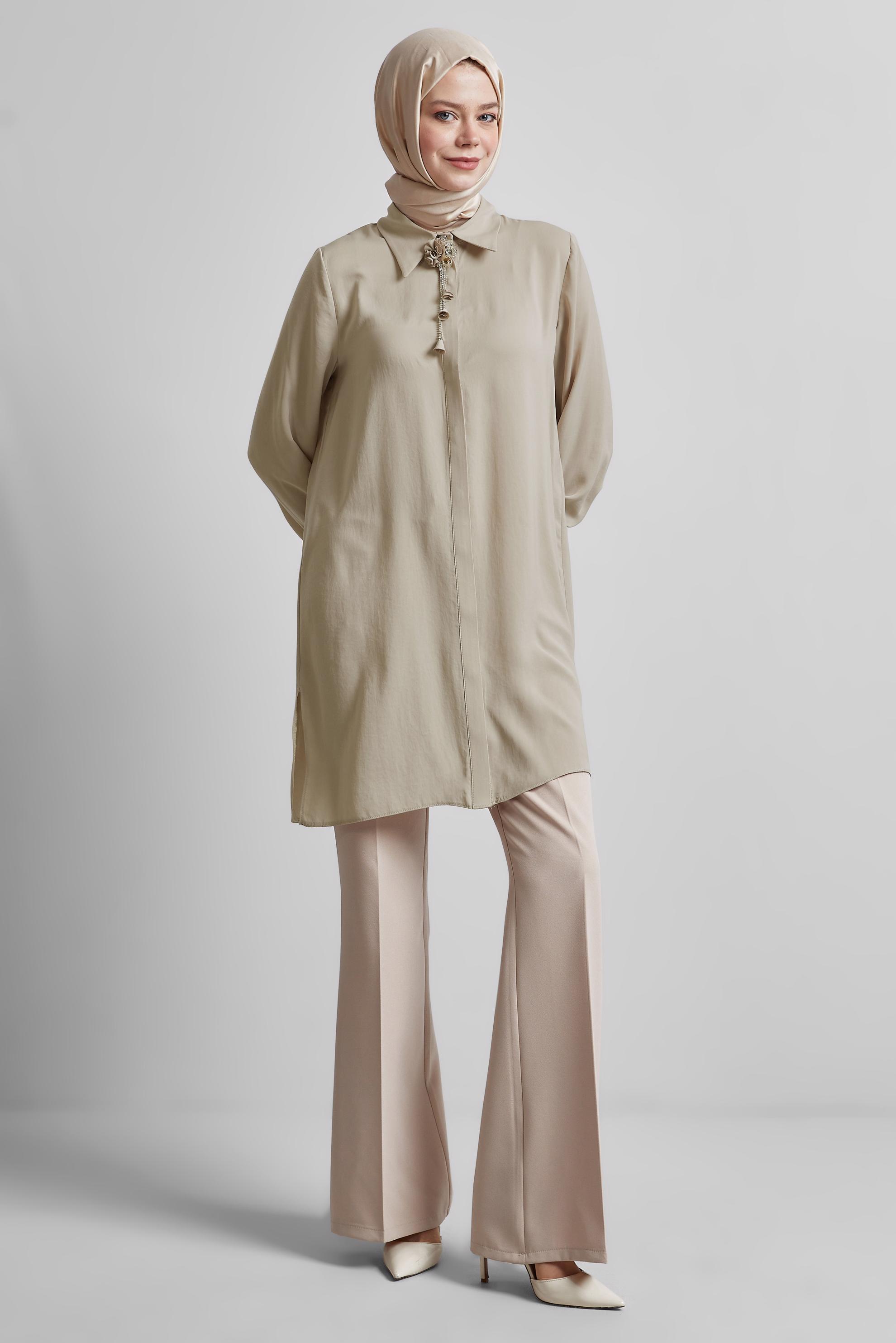 Tesettür giyim KUM BROŞ DETAYLI TUNİK 45373