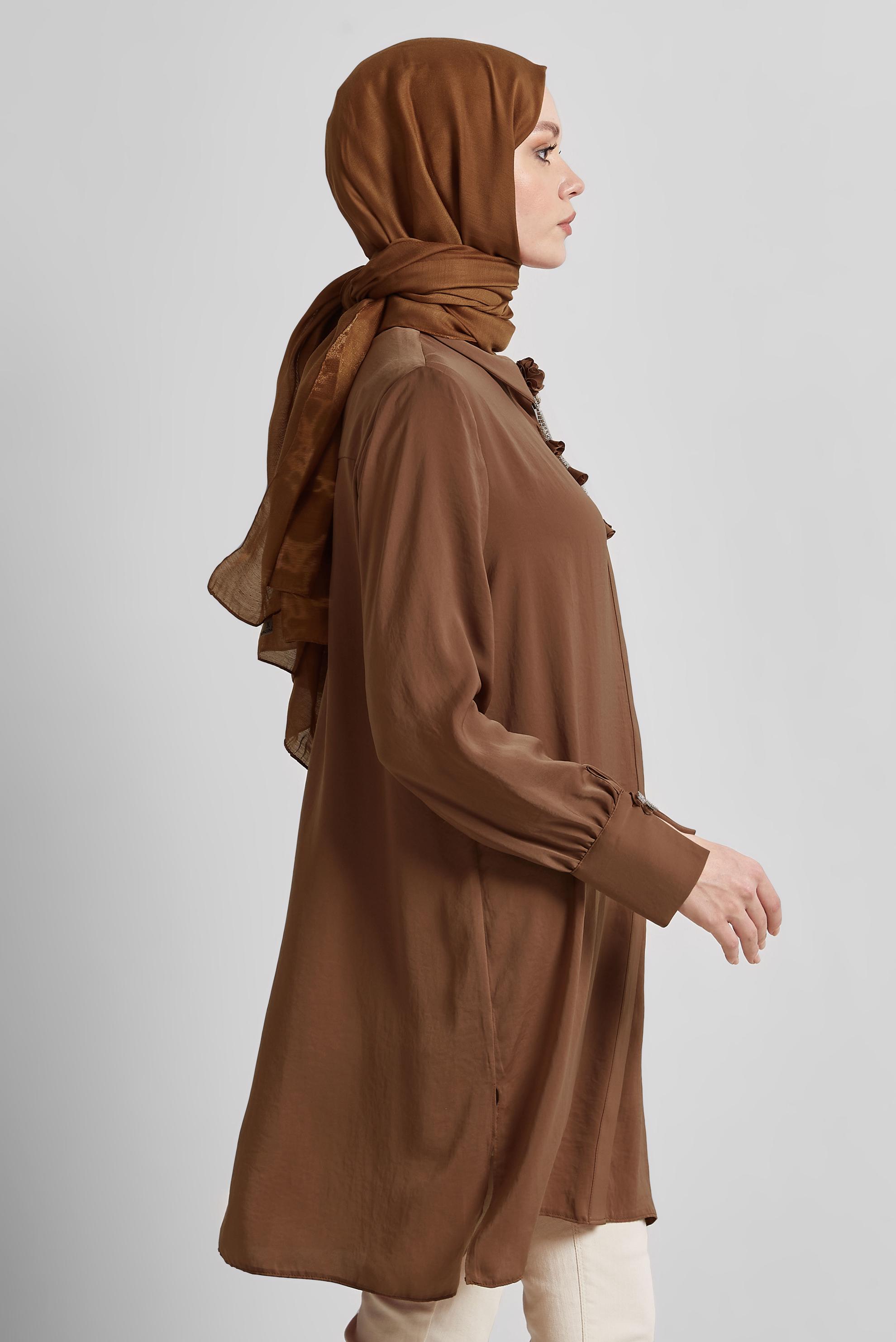 Tesettür giyim KAHVE BROŞ DETAYLI TUNİK 45373