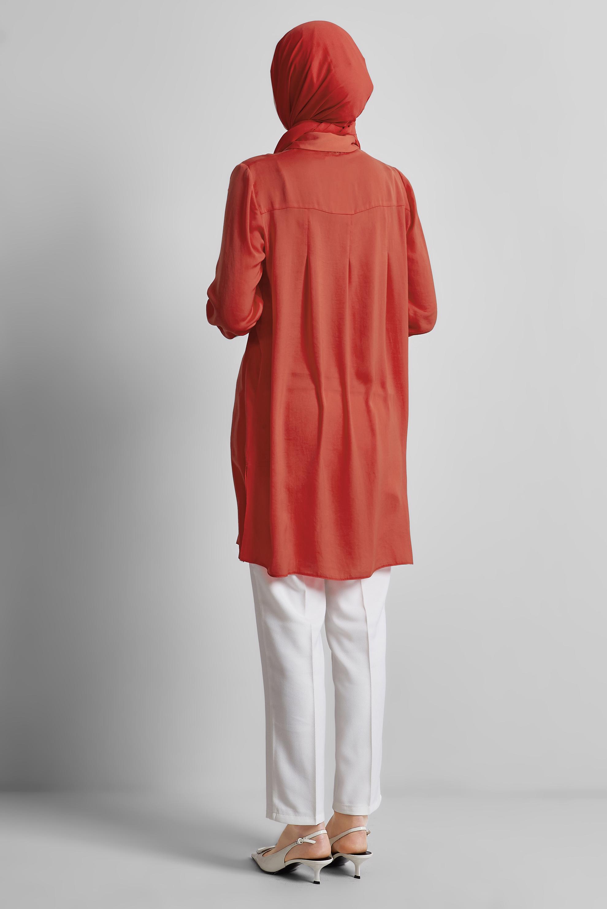 Tesettür giyim KIRMIZI BROŞ DETAYLI TUNİK 45373