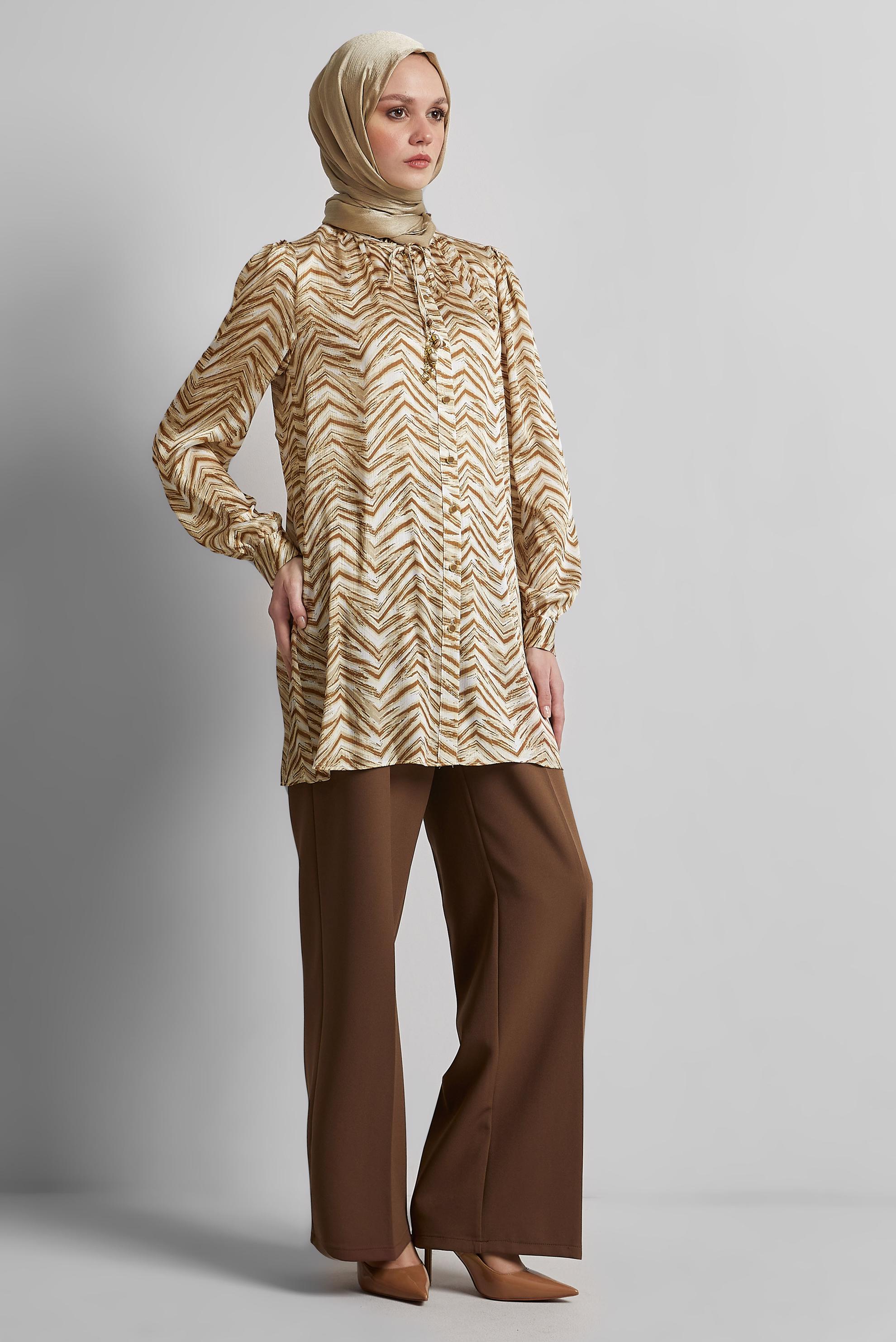 Tesettür giyim KAHVE DESENLİ SATEN TUNİK 45401