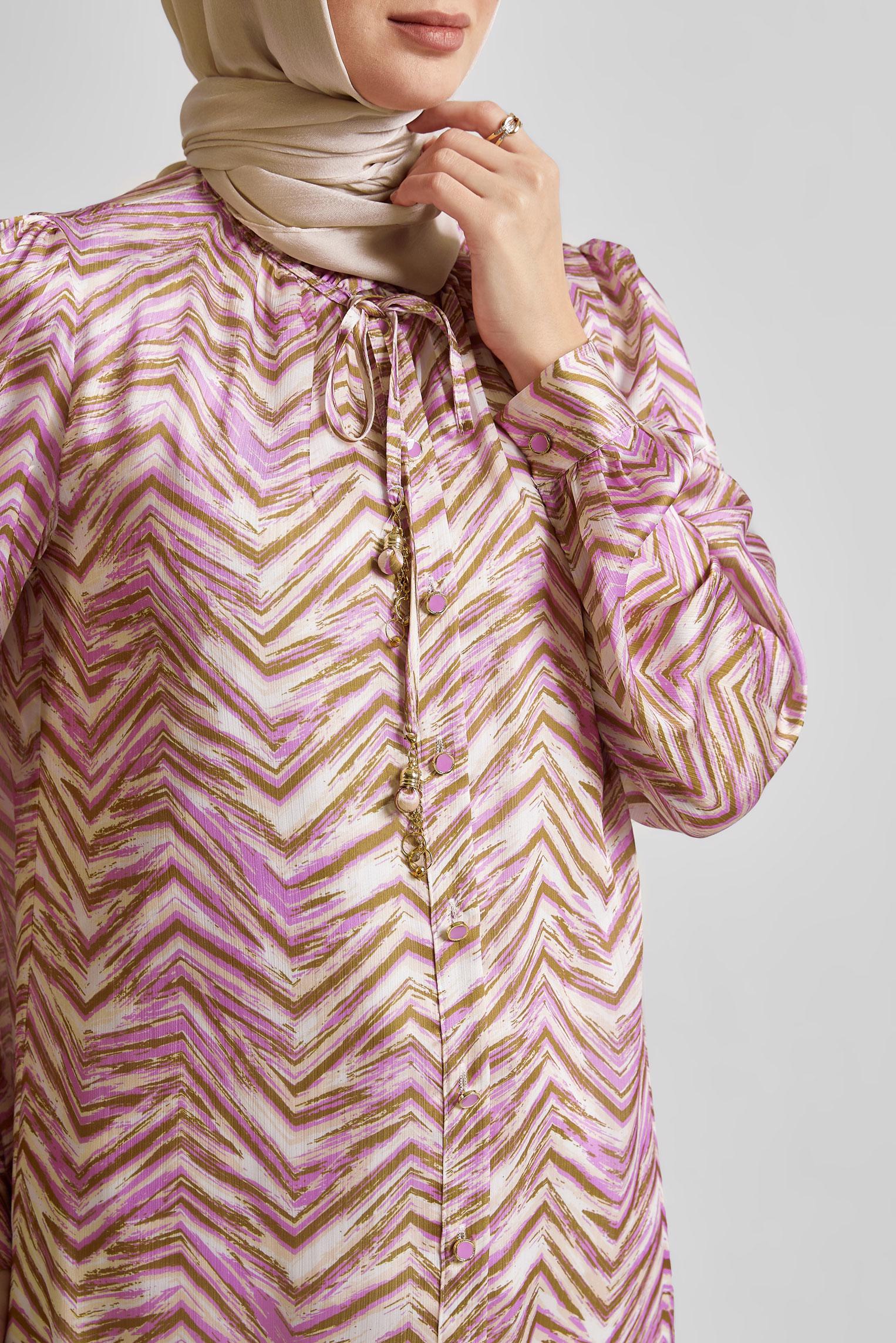 Tesettür giyim PEMBE DESENLİ SATEN TUNİK 45401