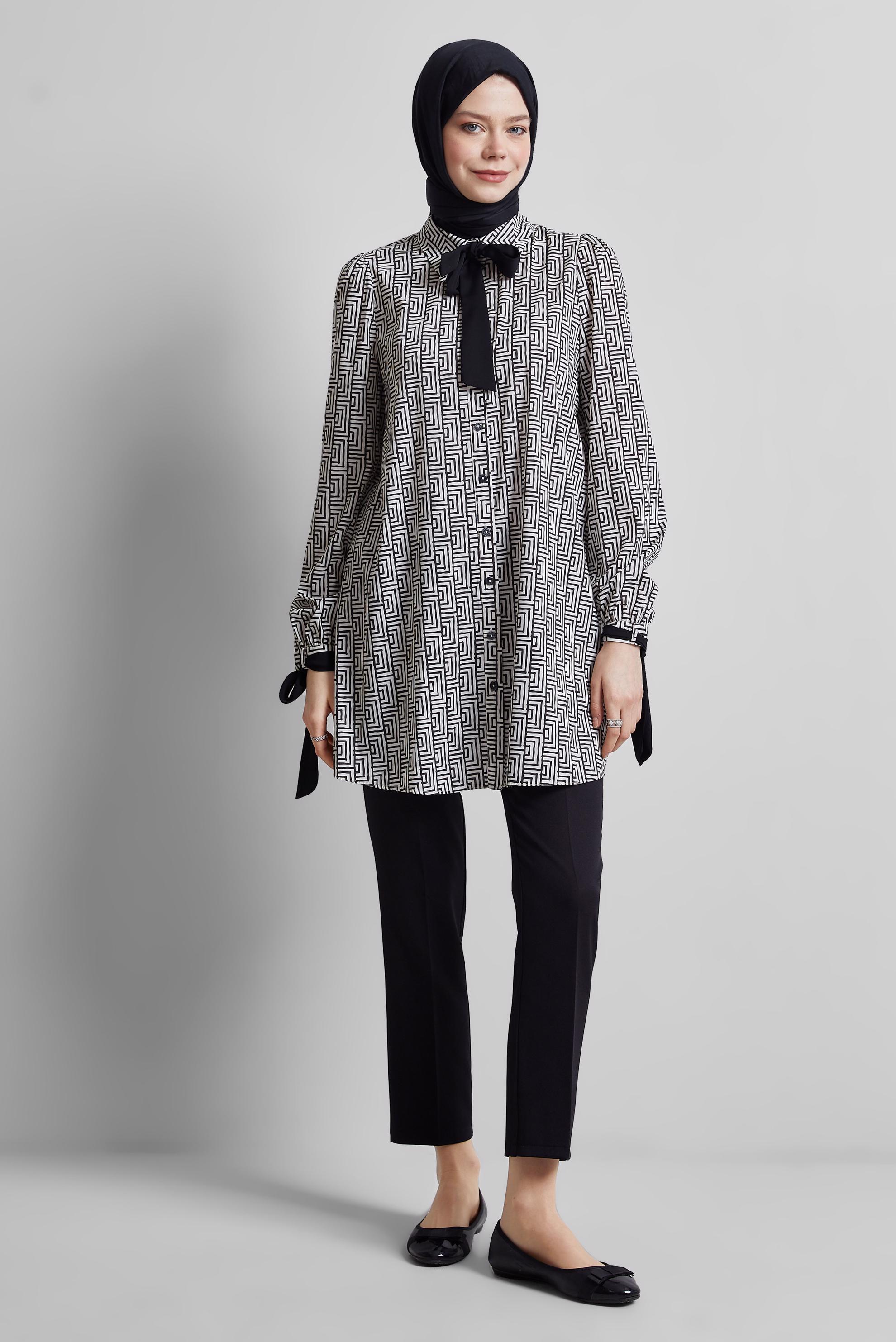 Tesettür giyim SİYAH DESENLİ TUNİK 45417	