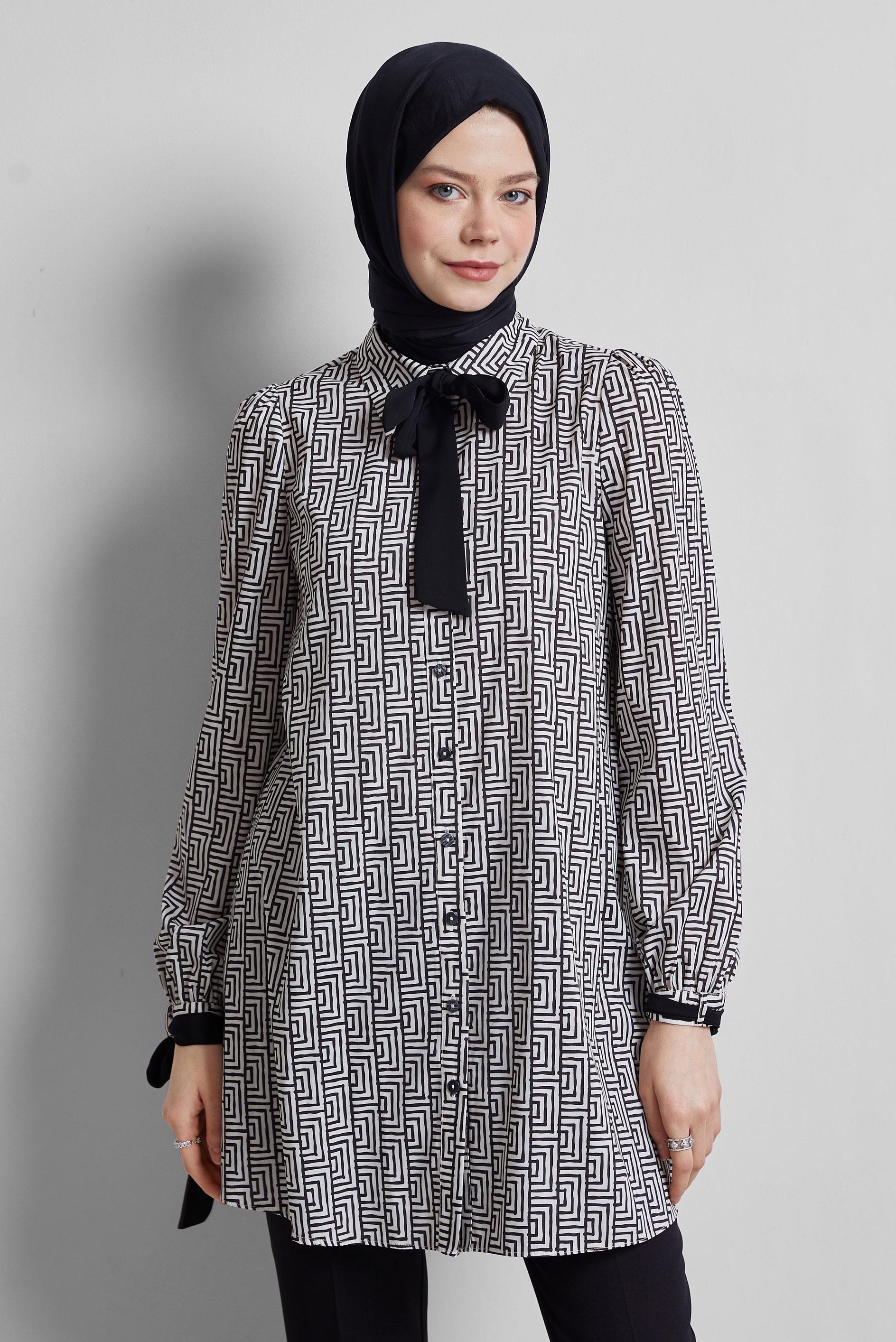 Tesettür giyim SİYAH DESENLİ TUNİK 45417	