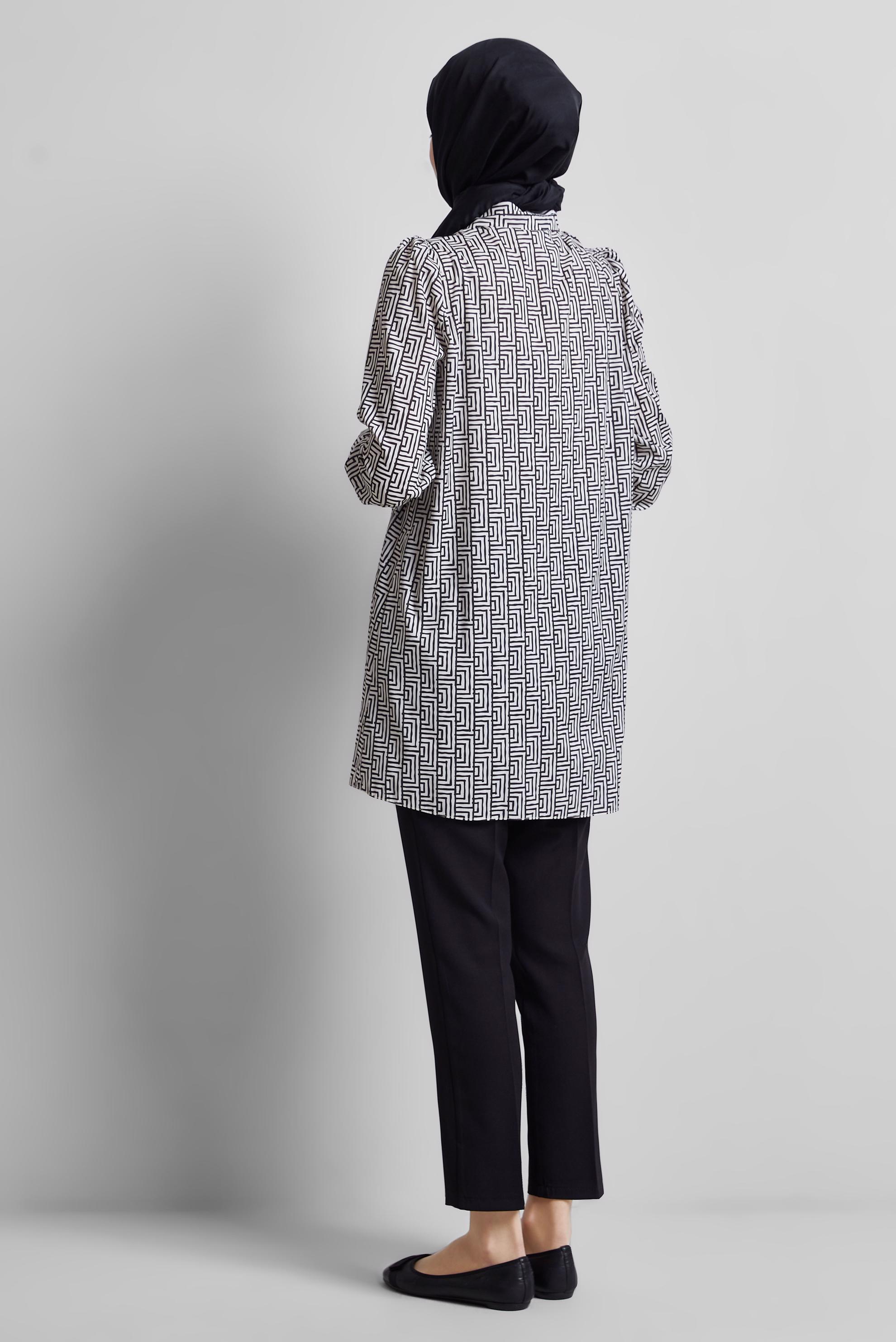 Tesettür giyim SİYAH DESENLİ TUNİK 45417	