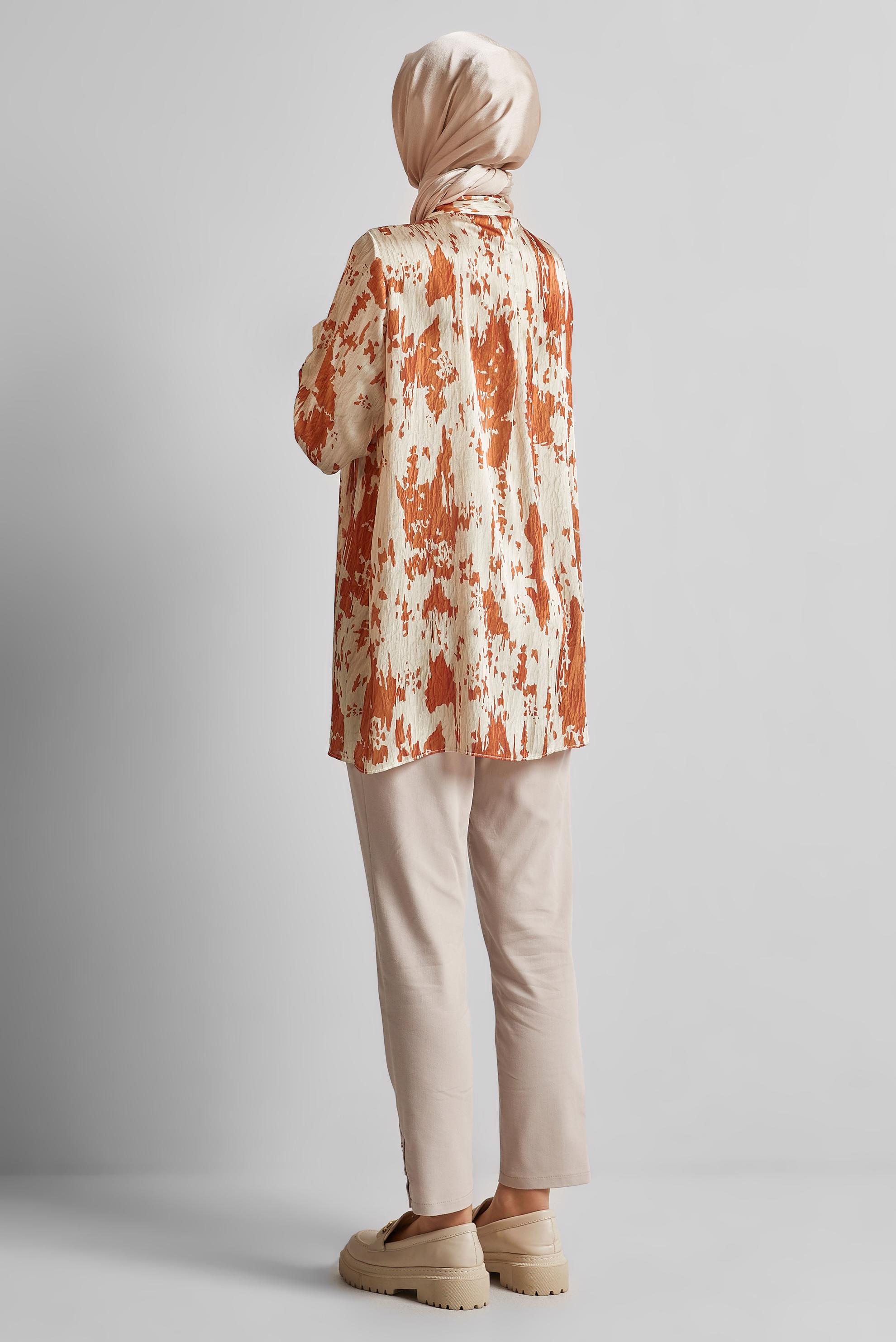 Tesettür giyim TURUNCU DESENLİ SATEN TUNİK 45429